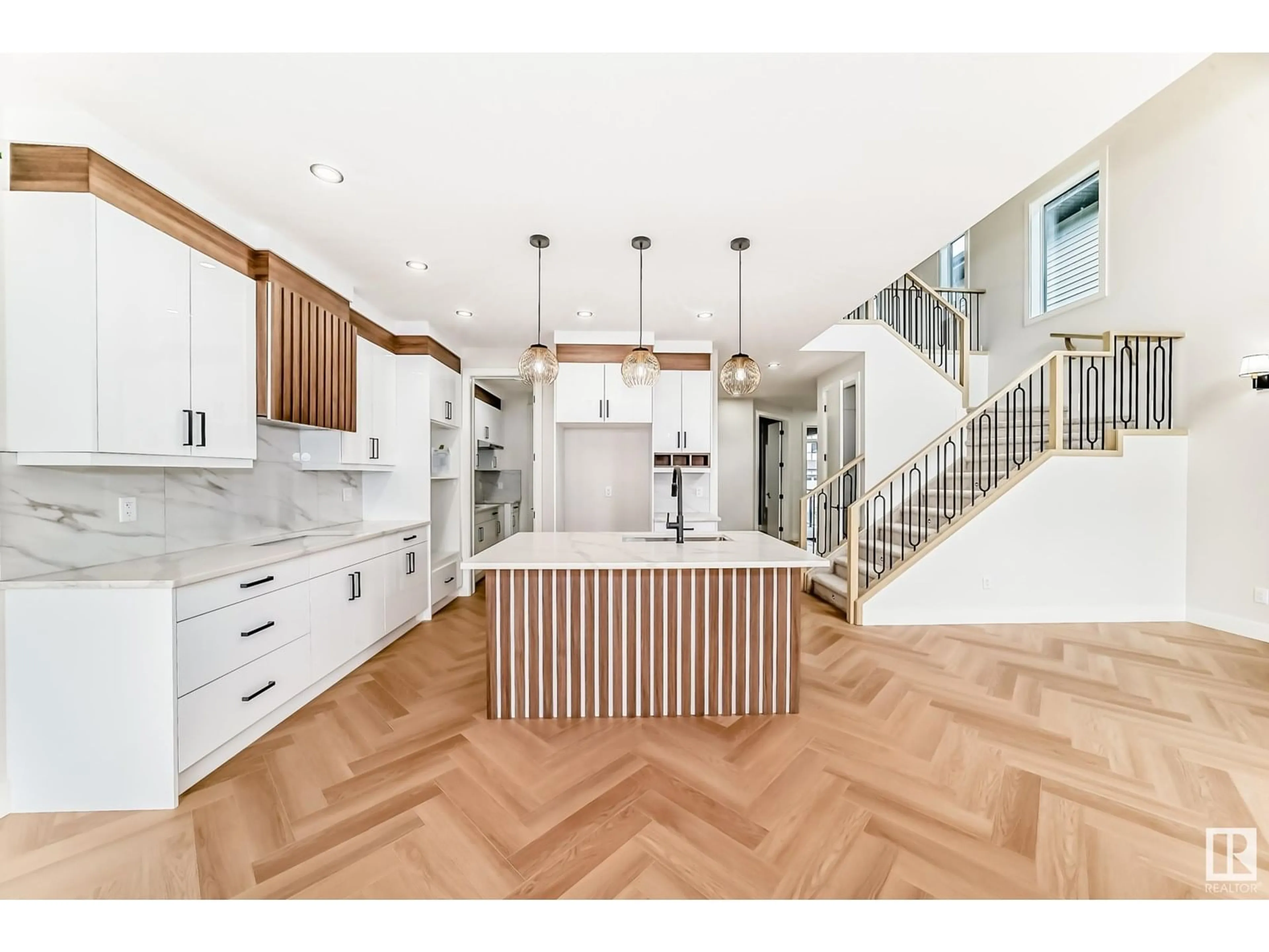 Open concept kitchen, unknown for SW - 7224 KIVIAQ LI, Edmonton Alberta T6W5R3