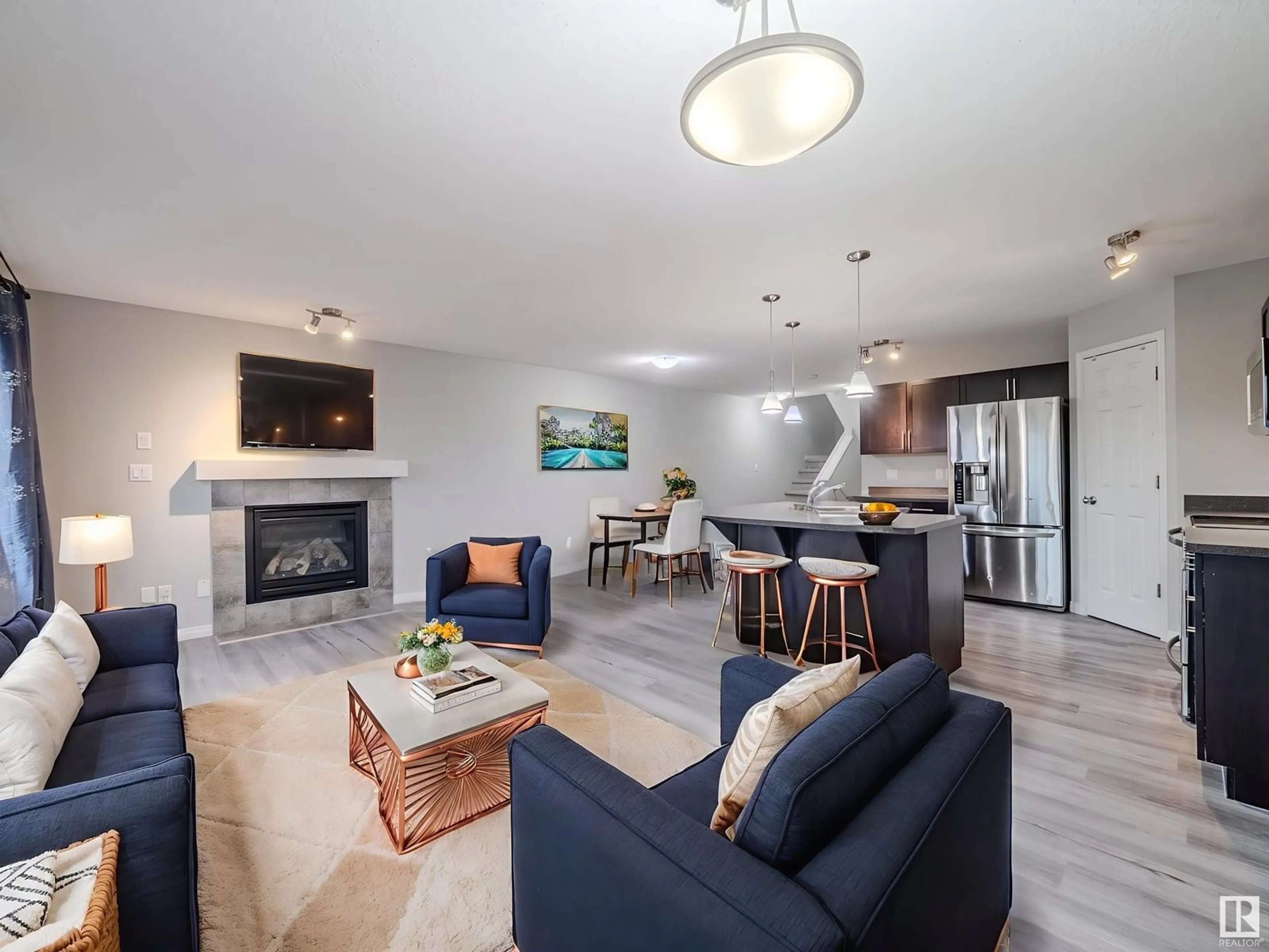 Living room with furniture, unknown for 1674 CHAPMAN WY, Edmonton Alberta T6W0Y5