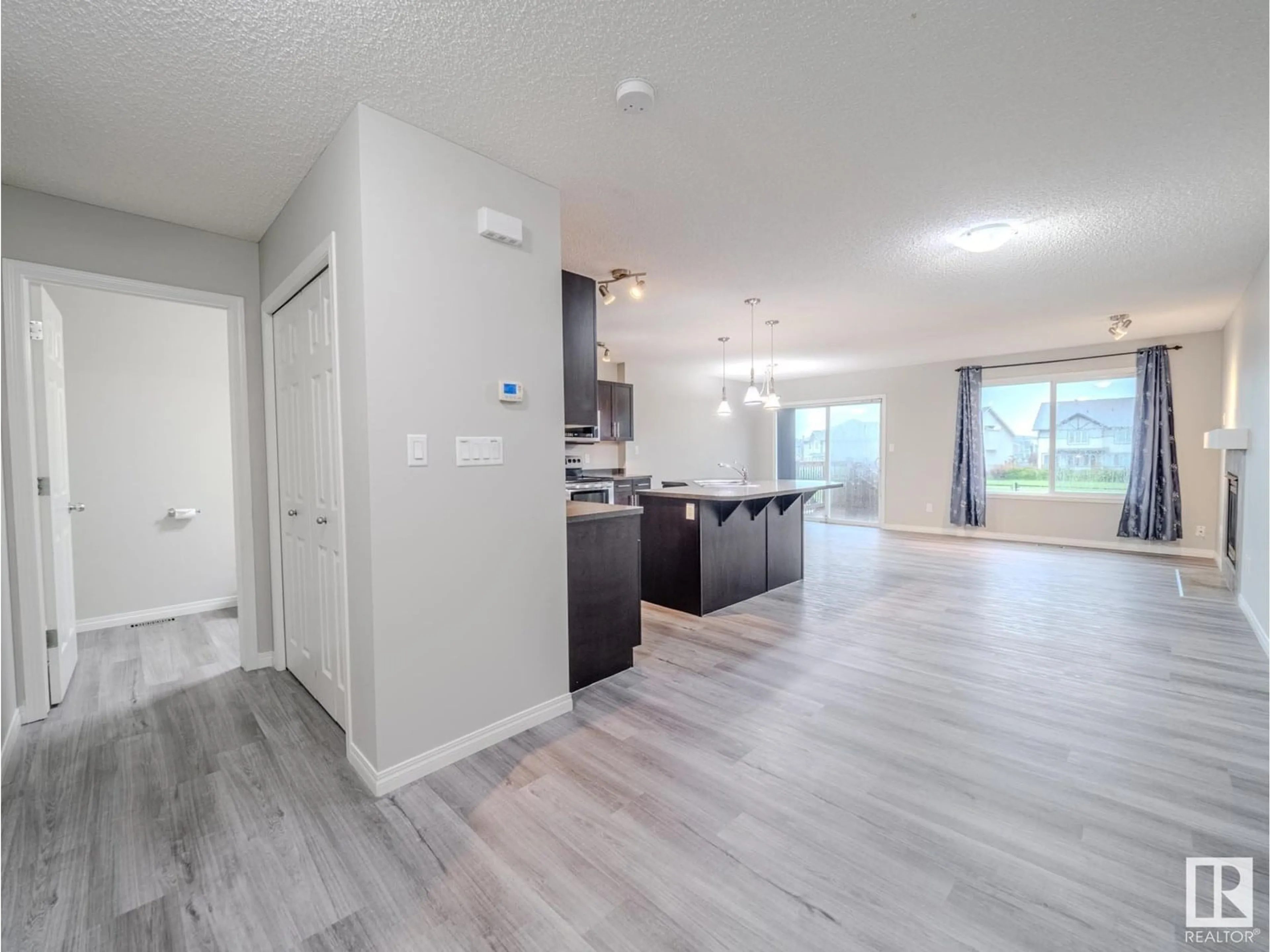 Open concept kitchen, unknown for 1674 CHAPMAN WY, Edmonton Alberta T6W0Y5