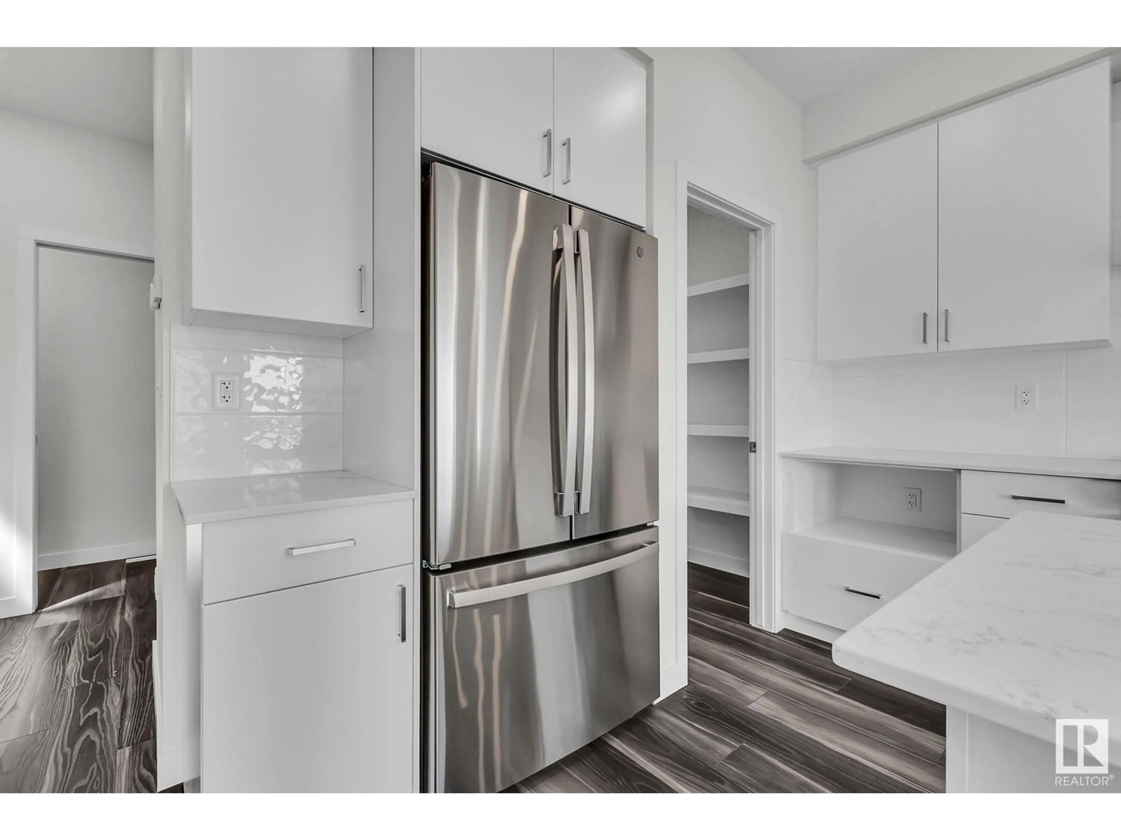 Unknown for 4 RAVEN POINT, St. Albert Alberta T8N7Y4
