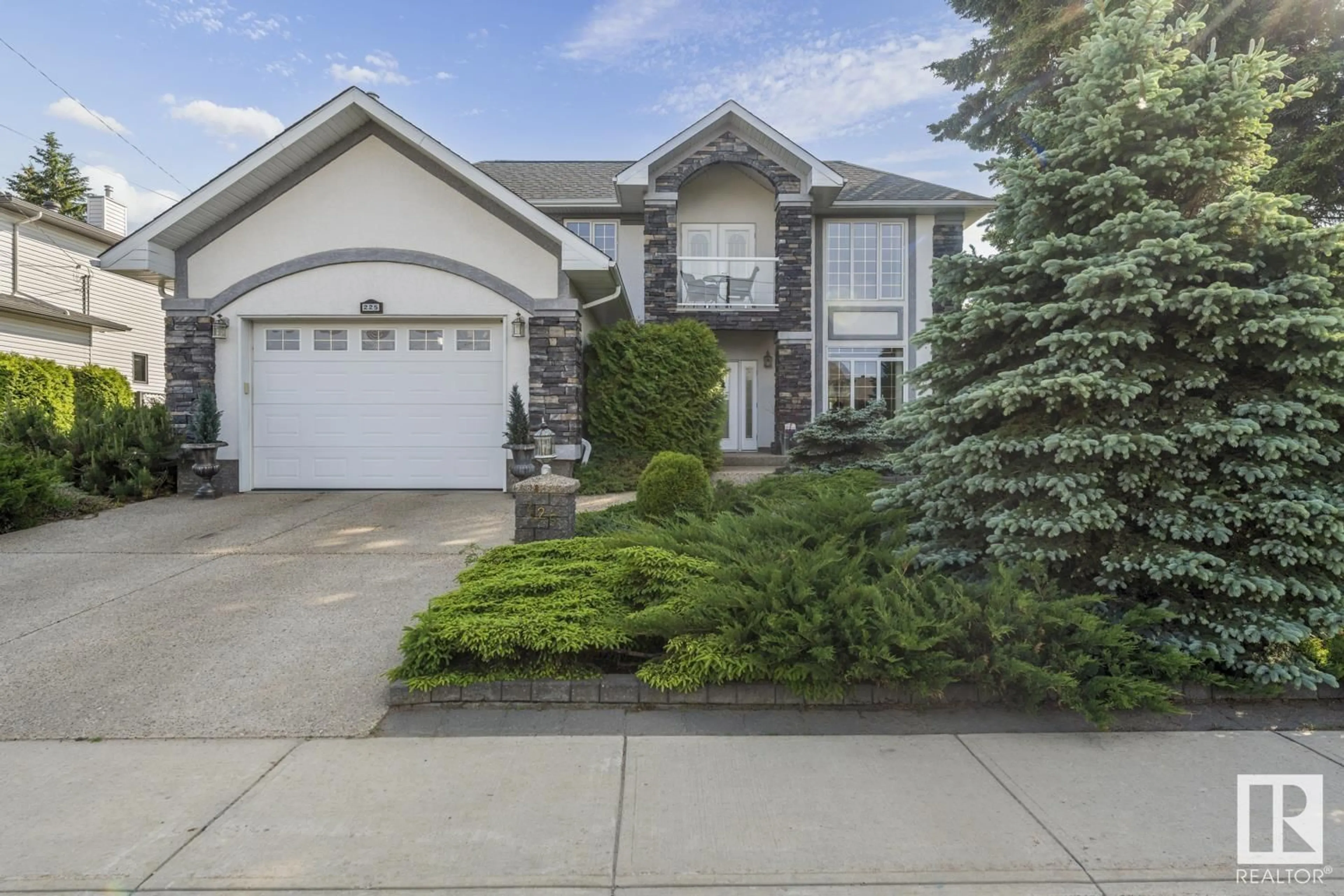 Home with vinyl exterior material, street for 225 BIRCH AV, Cold Lake Alberta T9M1E6