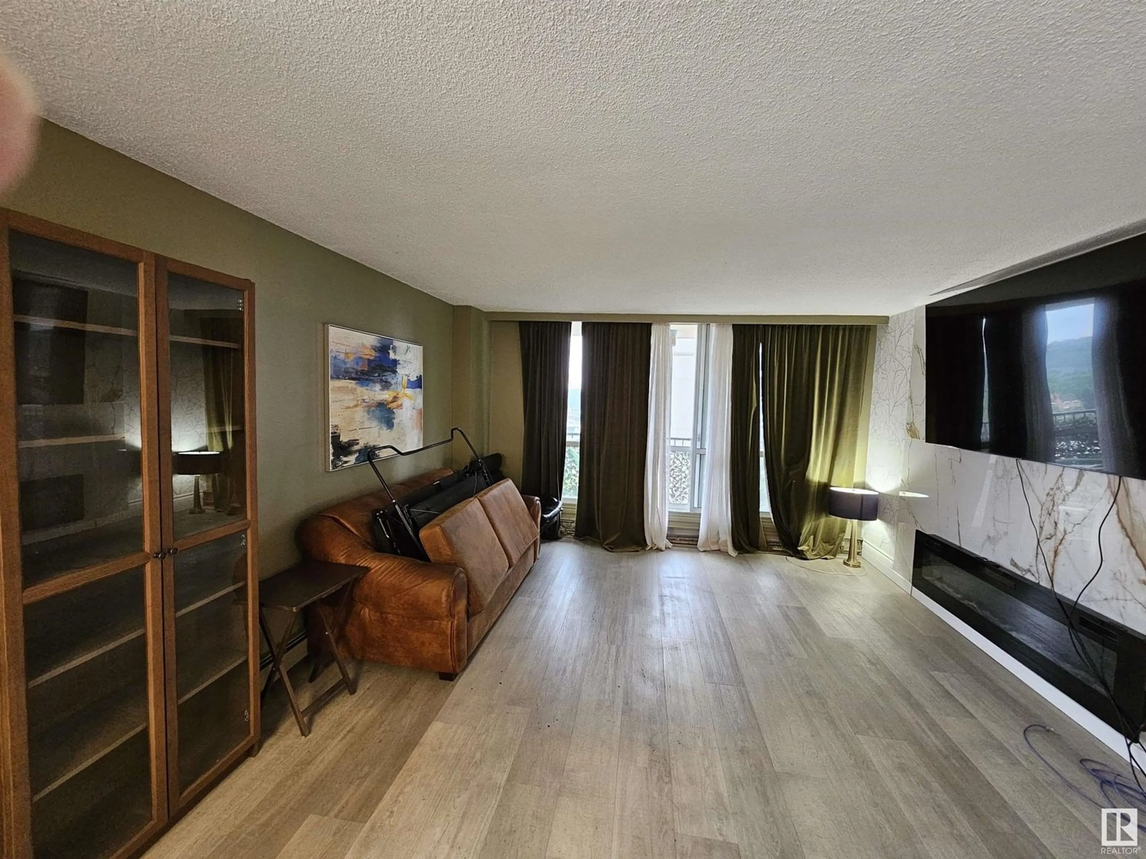 A pic of a room for 207 - 9903 104 ST, Edmonton Alberta T5K0E4