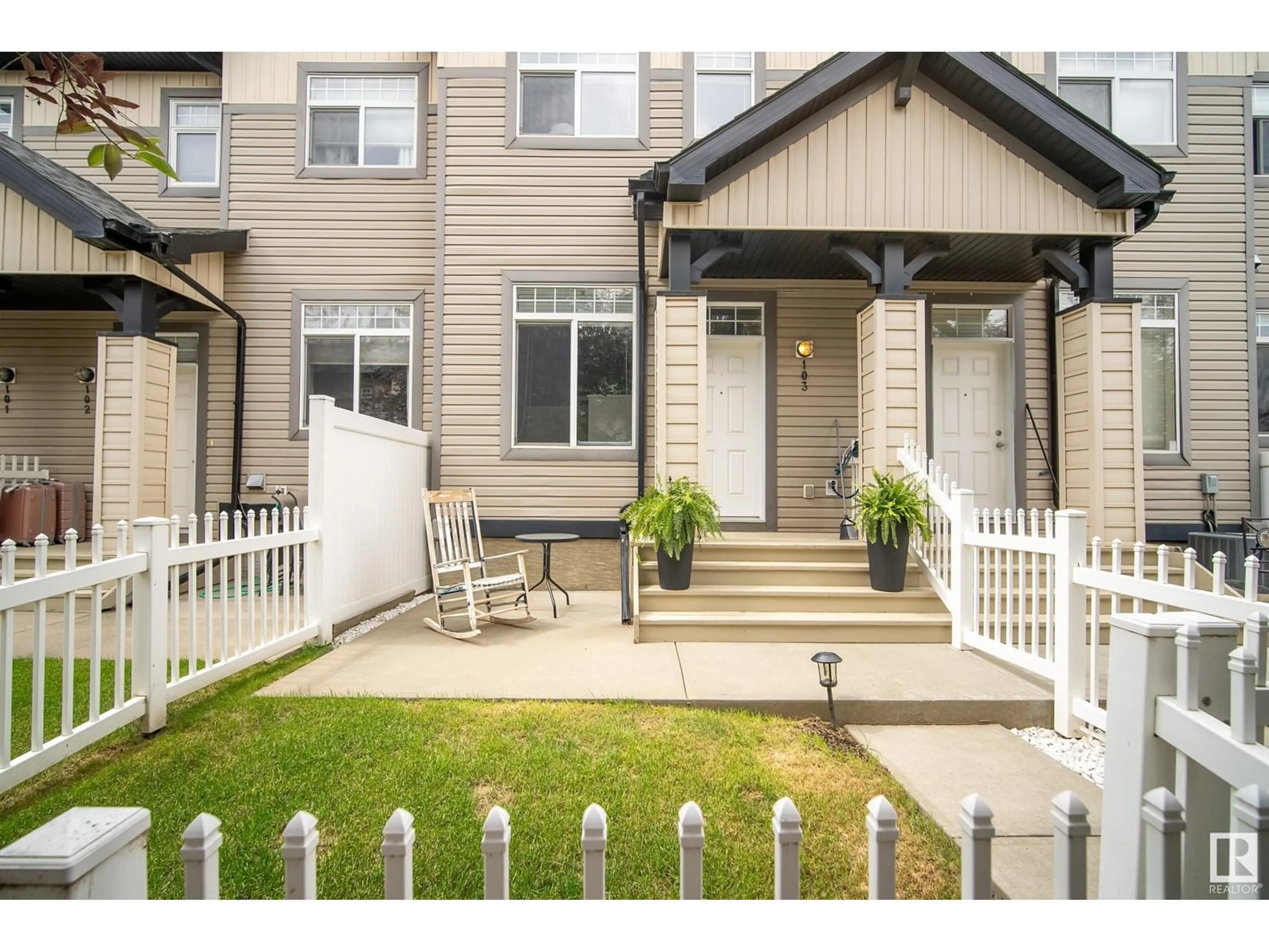 Patio, street for #103 - 465 HEMINGWAY RD, Edmonton Alberta T6M0J7