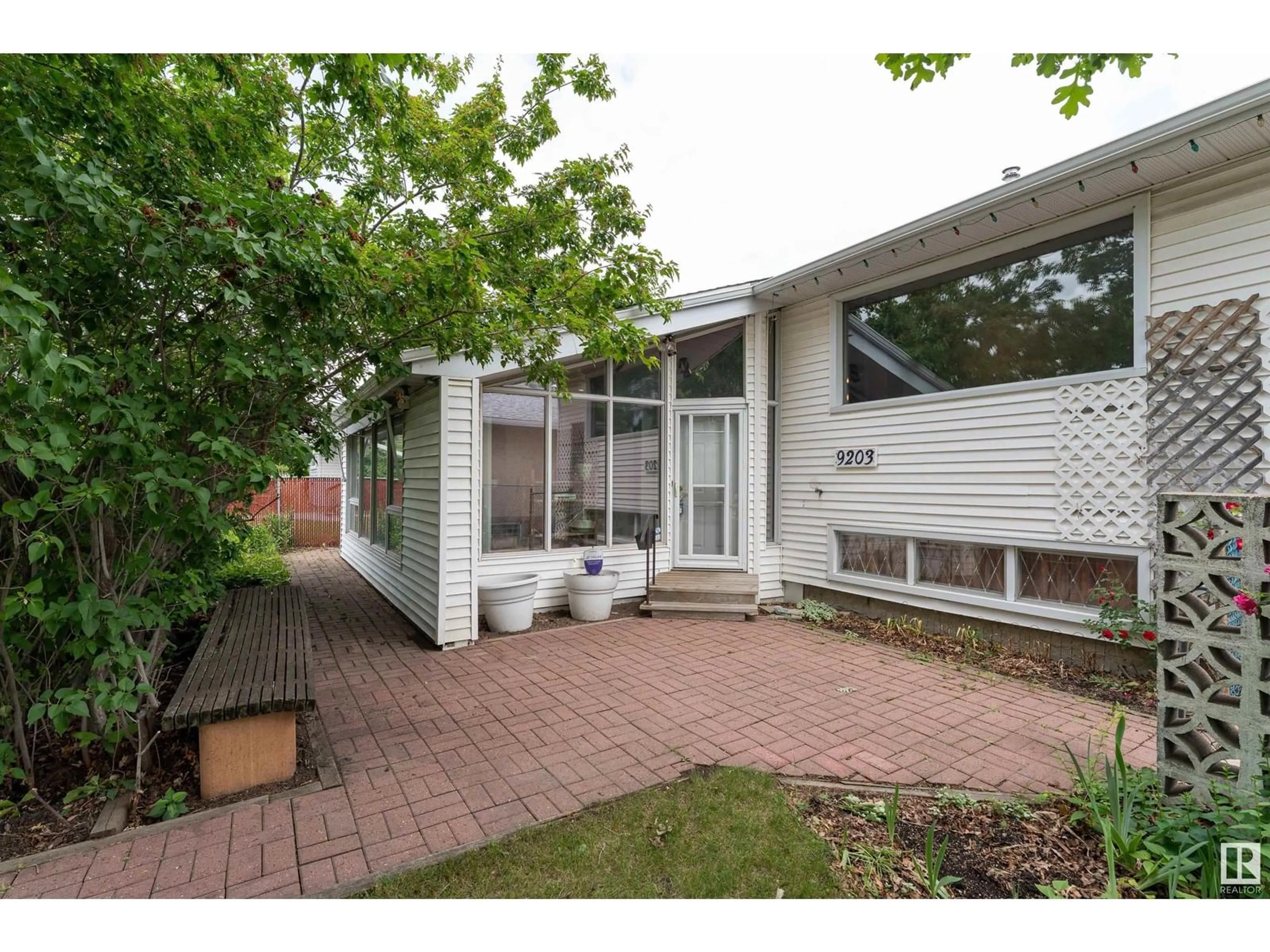 Patio, street for NW - 9203 69 ST, Edmonton Alberta T6B1V8