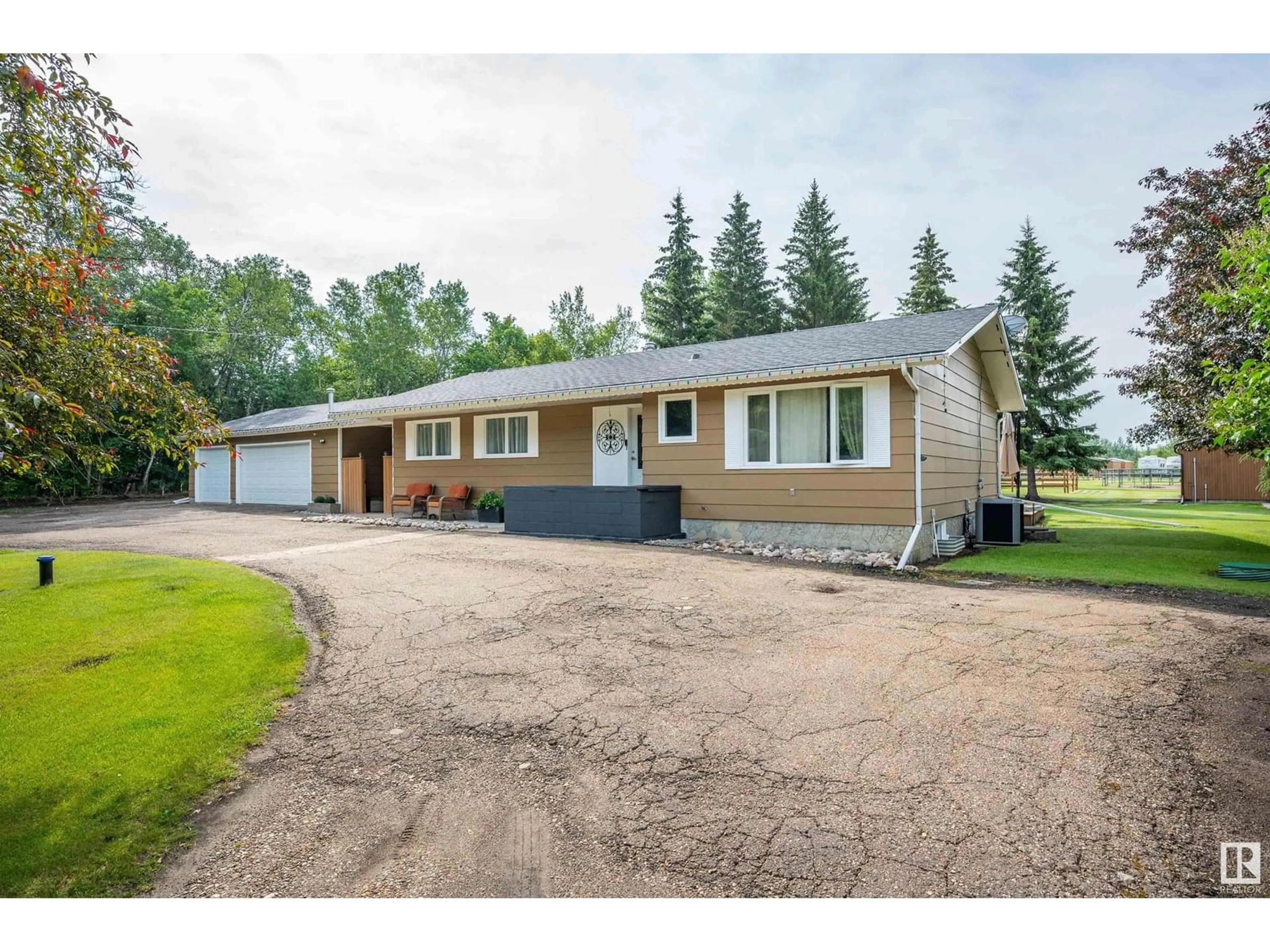 Unknown for 37 - 53059 RGE ROAD 224, Rural Strathcona County Alberta T8E2K4