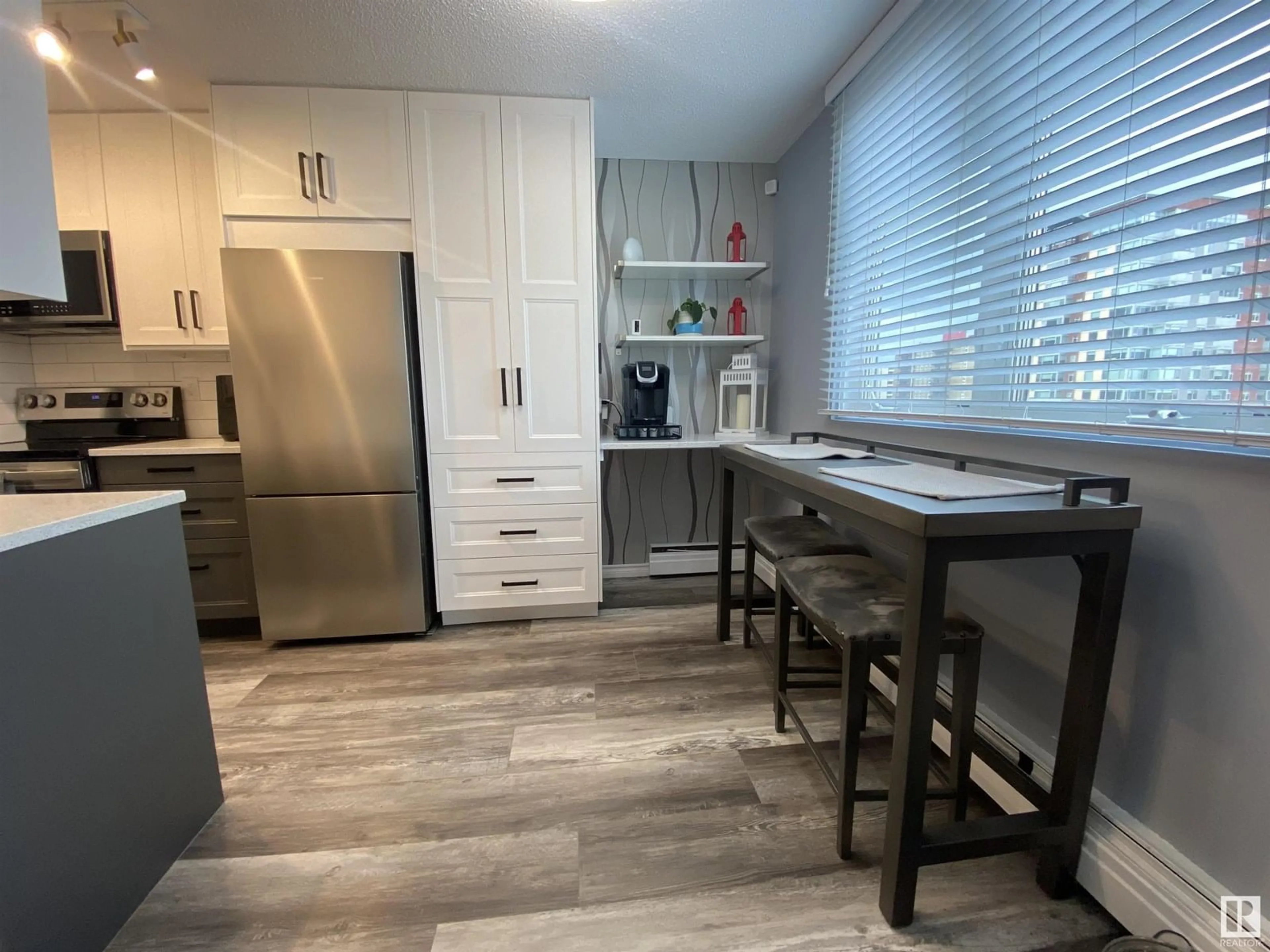 Unknown for 10015 - 705 119 ST, Edmonton Alberta T5K1Y7