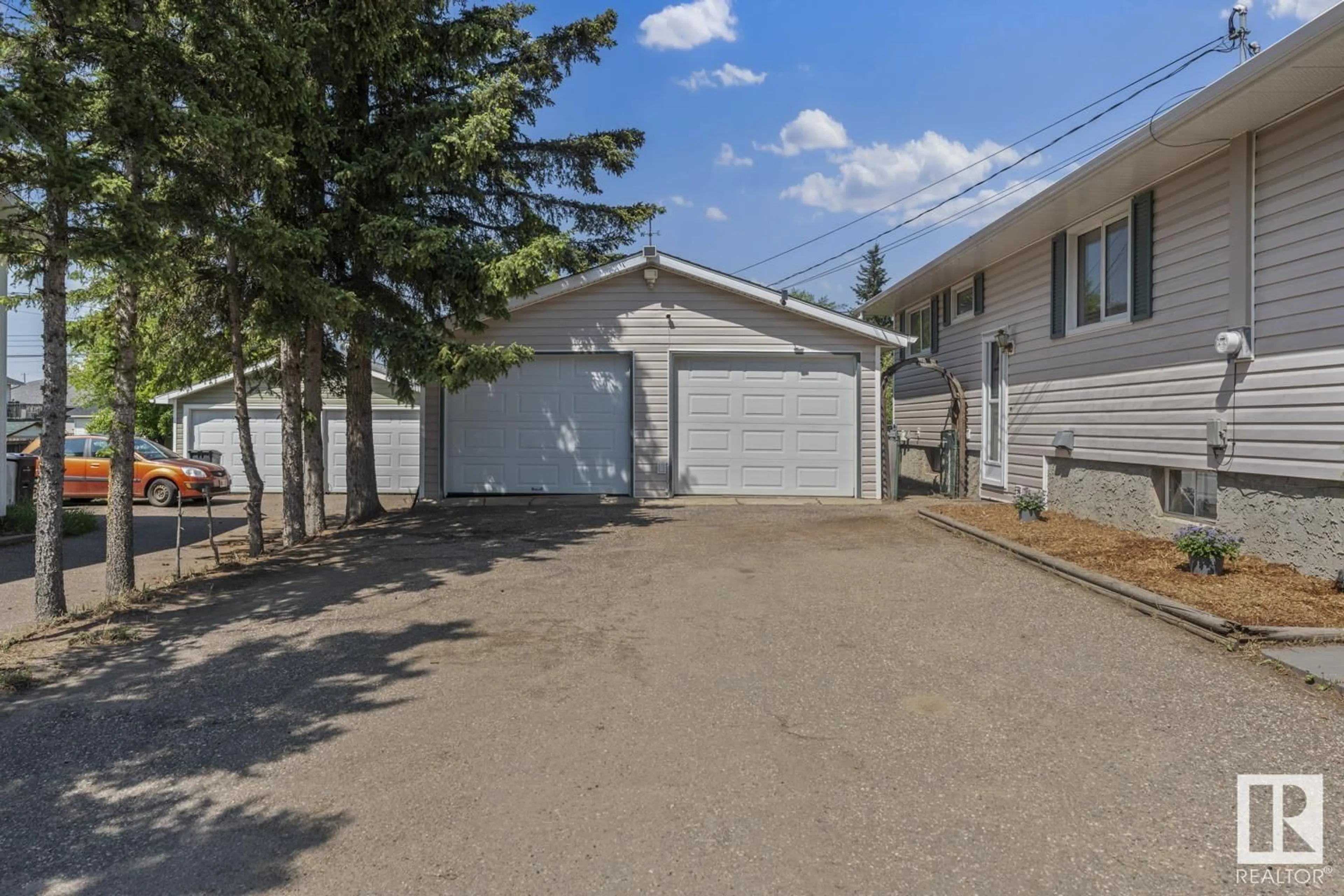 Unknown for 1002 11 AV, Cold Lake Alberta T9M1J1