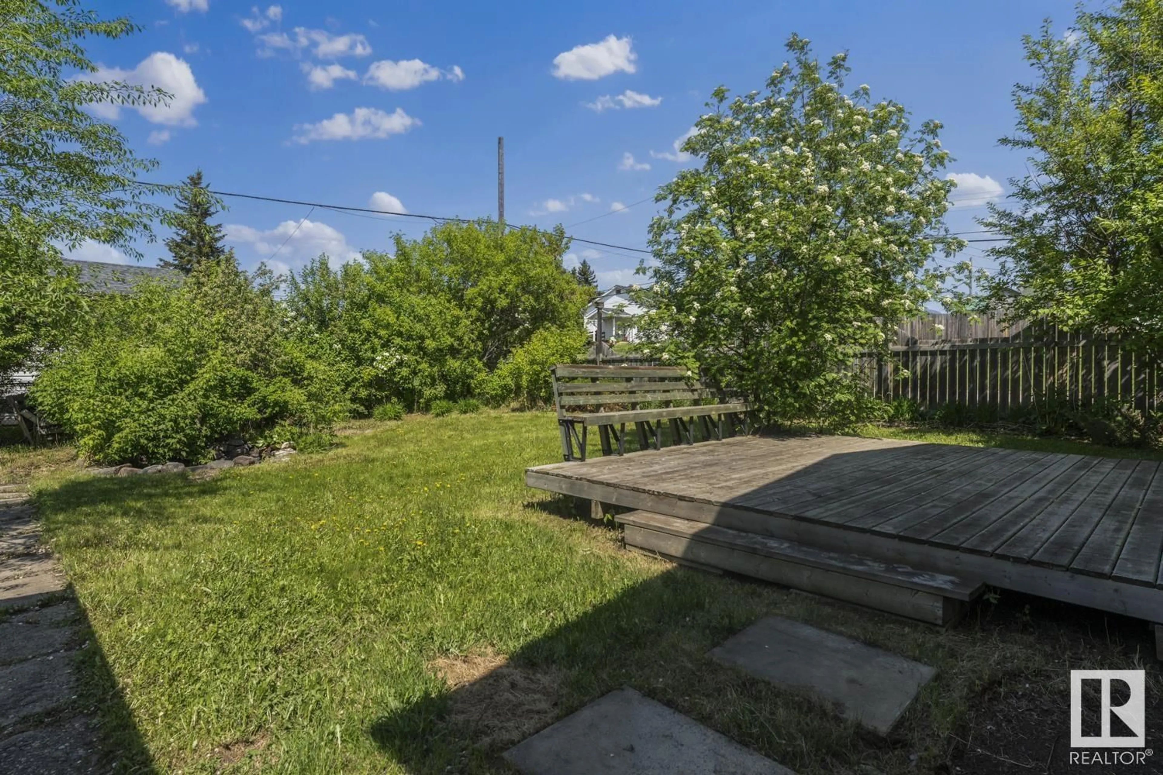 Patio, unknown for 1002 11 AV, Cold Lake Alberta T9M1J1
