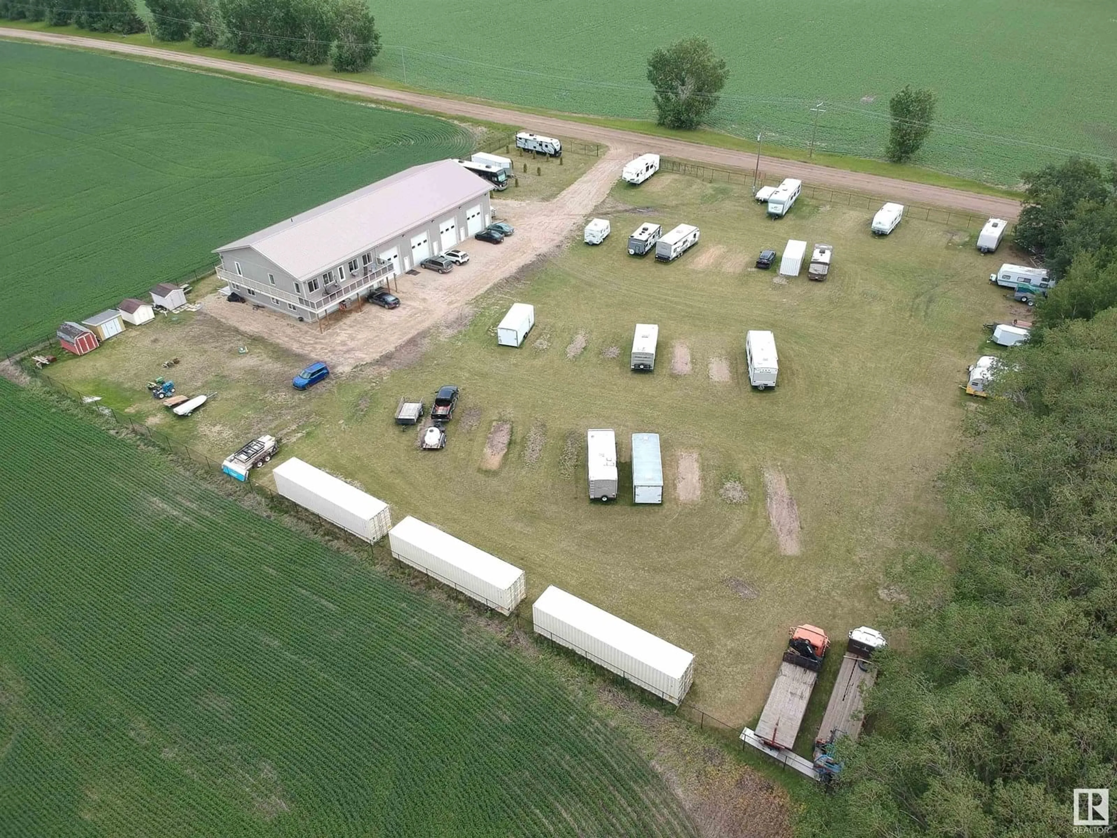A pic from outside/outdoor area/front of a property/back of a property/a pic from drone, building for 54322 RGE RD 253, St. Albert Alberta T8T1R8
