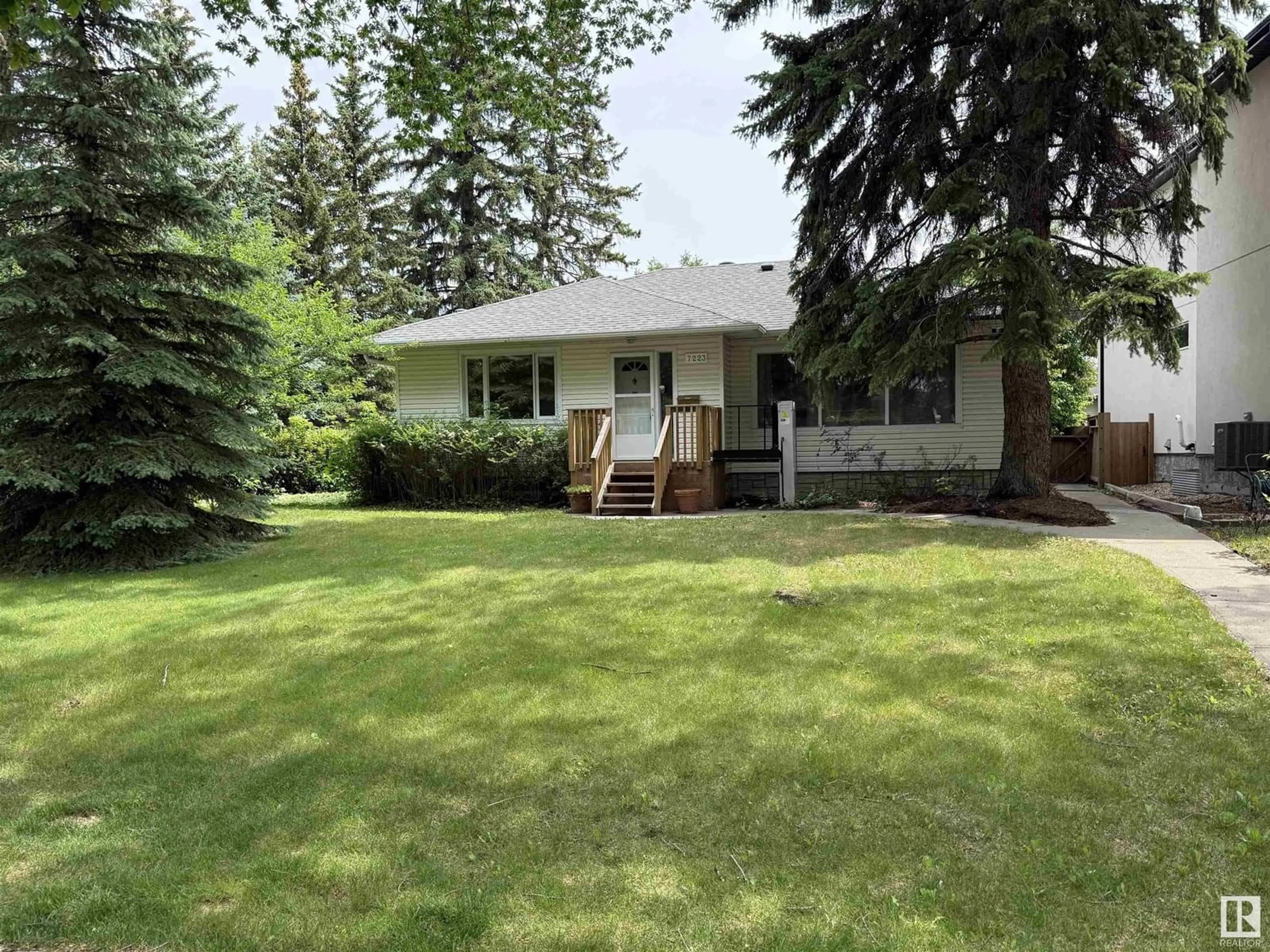 Unknown for NW - 7223 114A ST, Edmonton Alberta T6G1N1