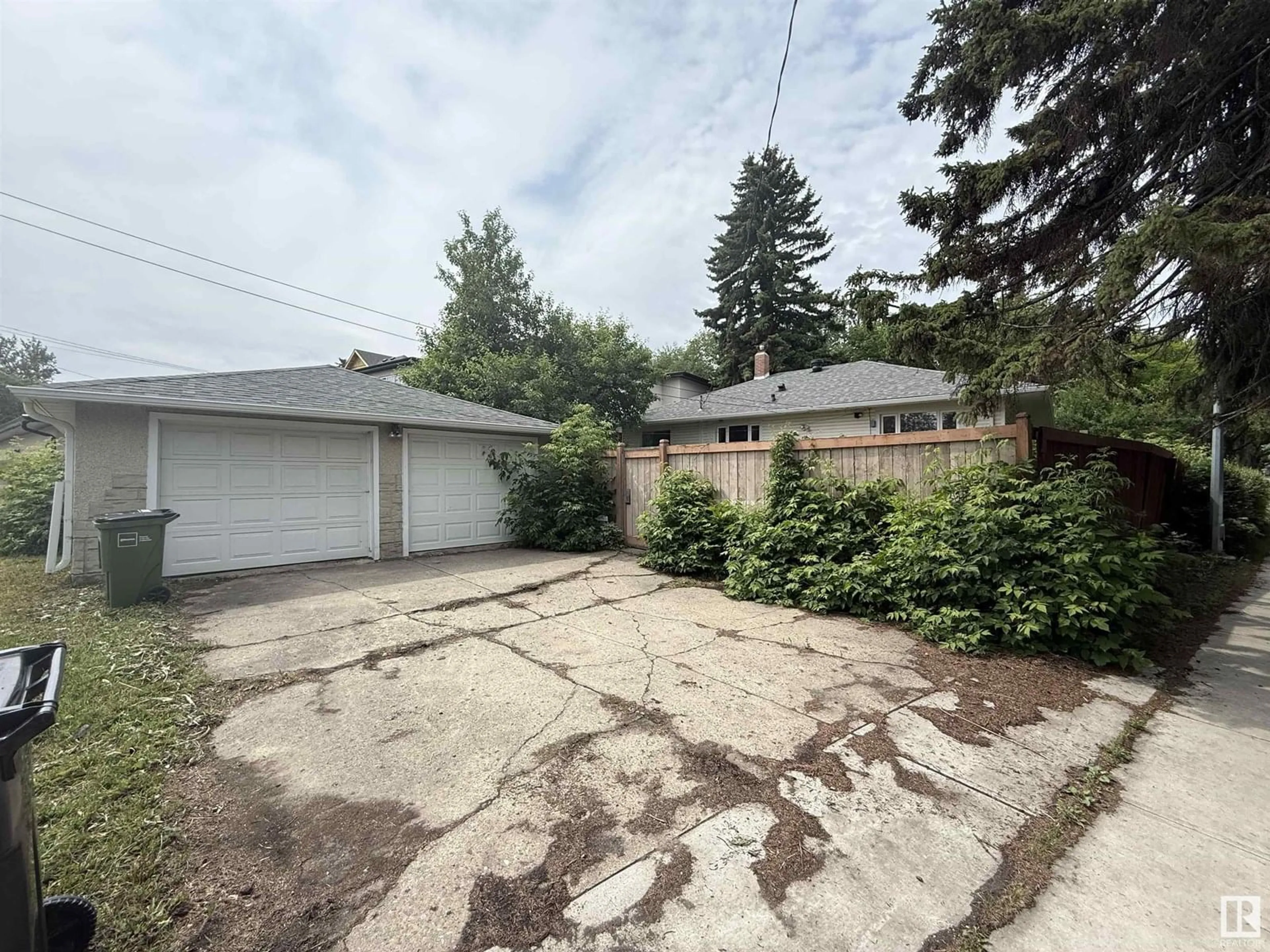 Unknown for NW - 7223 114A ST, Edmonton Alberta T6G1N1