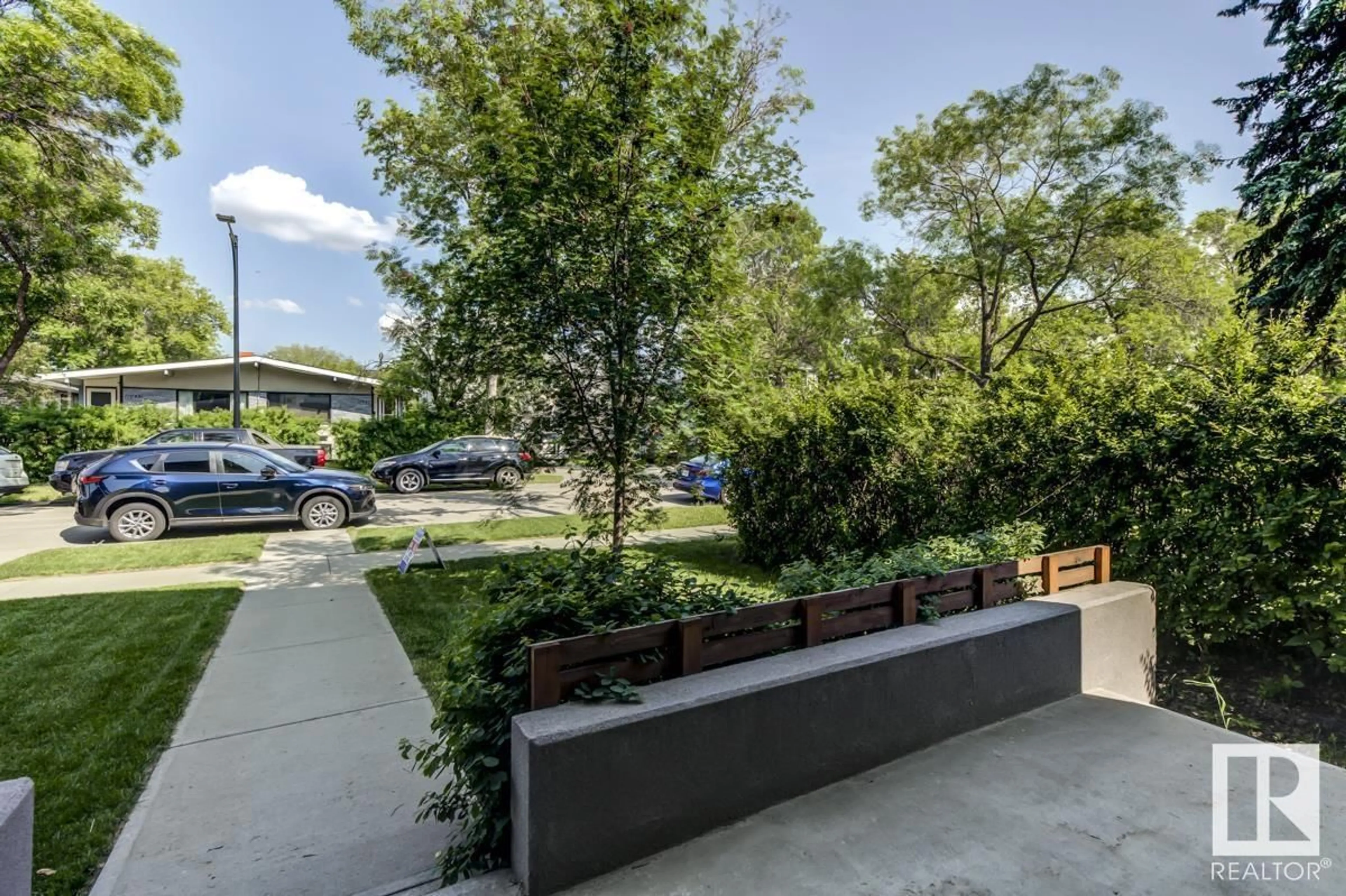 Patio, street for NW - 11042 131 ST, Edmonton Alberta T5M1B8