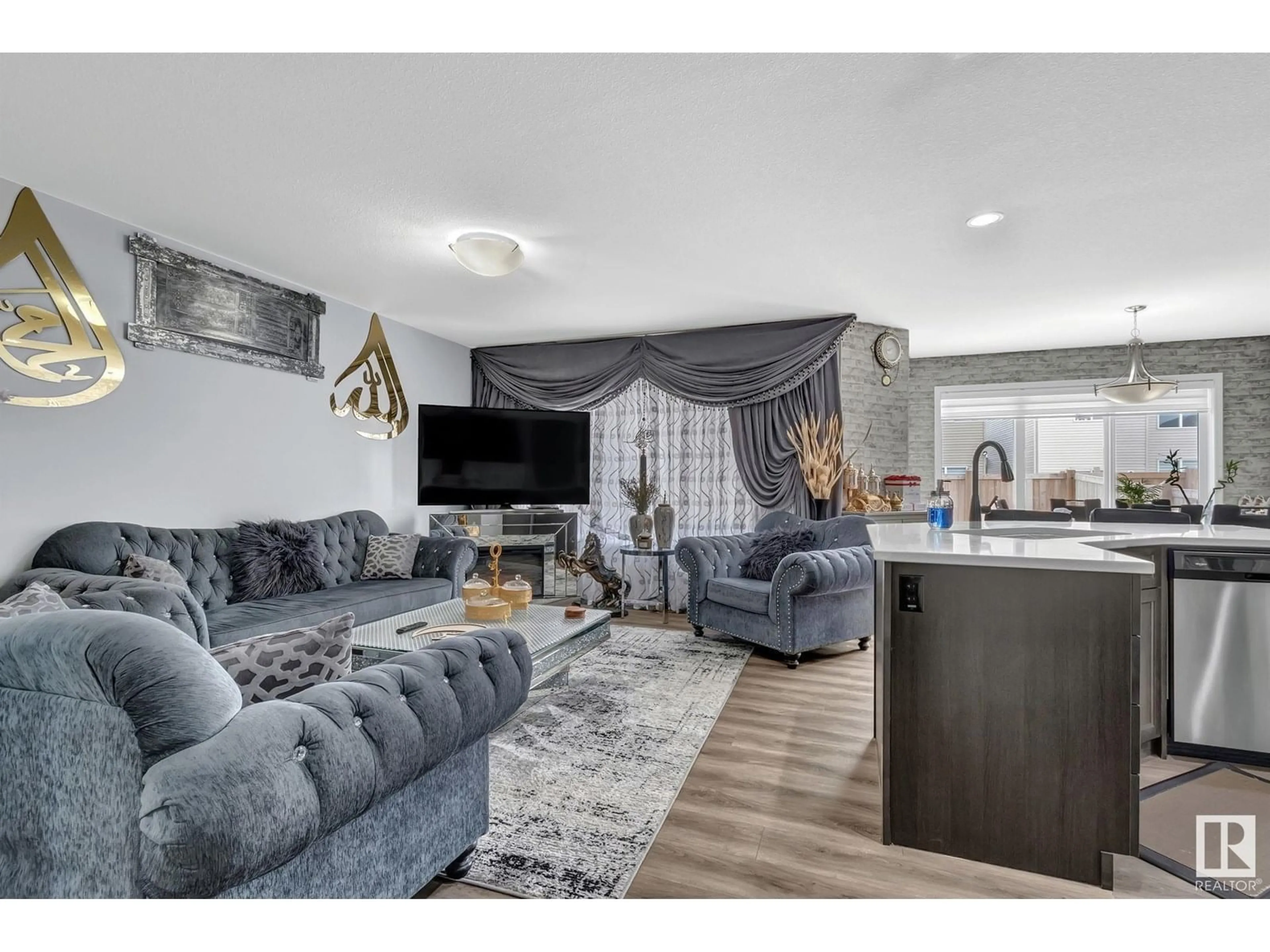 Living room with furniture, unknown for NW - 17723 64 ST, Edmonton Alberta T5Y3X3