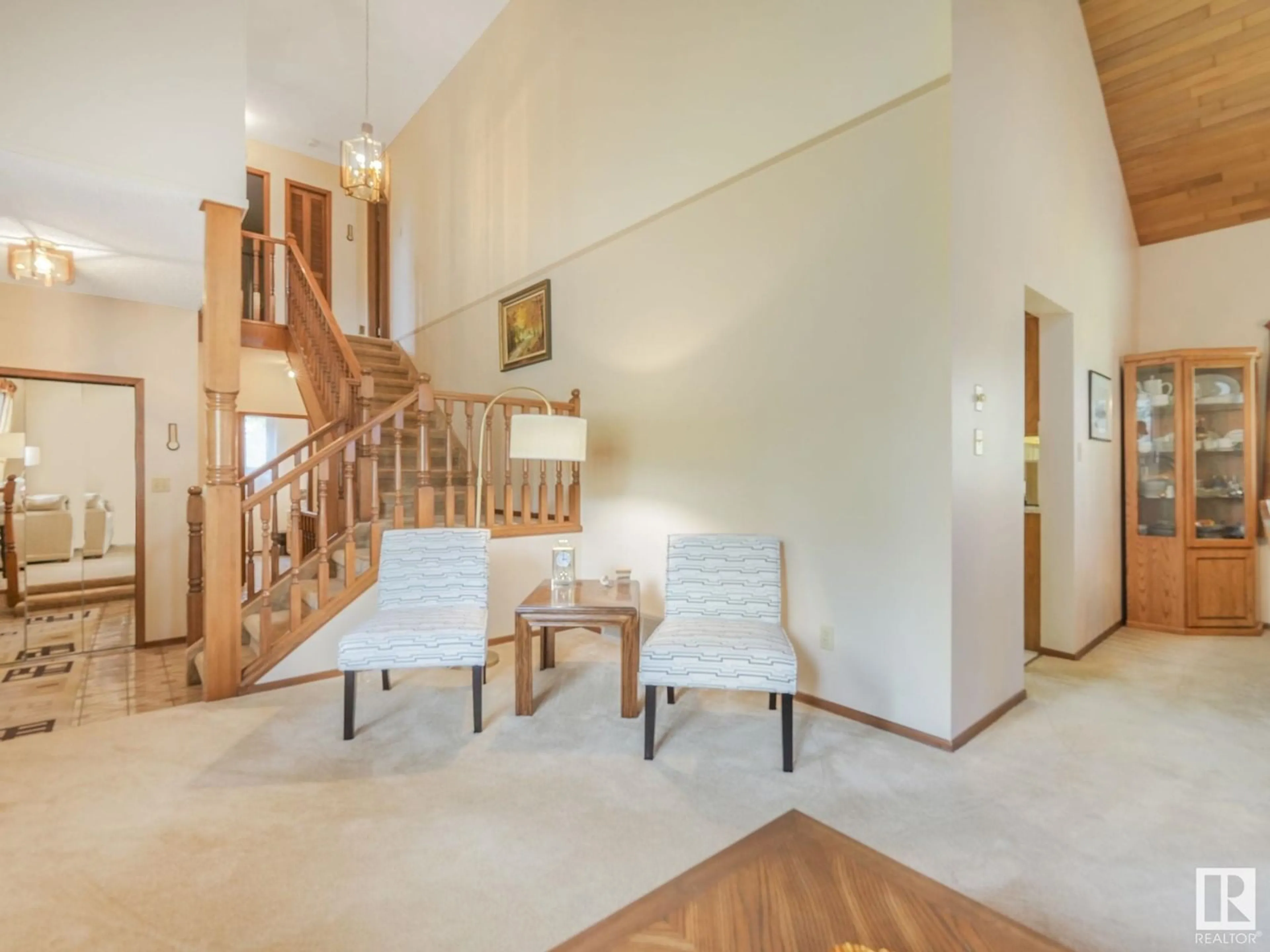 Indoor foyer for 43 WENTWORTH CR, St. Albert Alberta T8N3G7