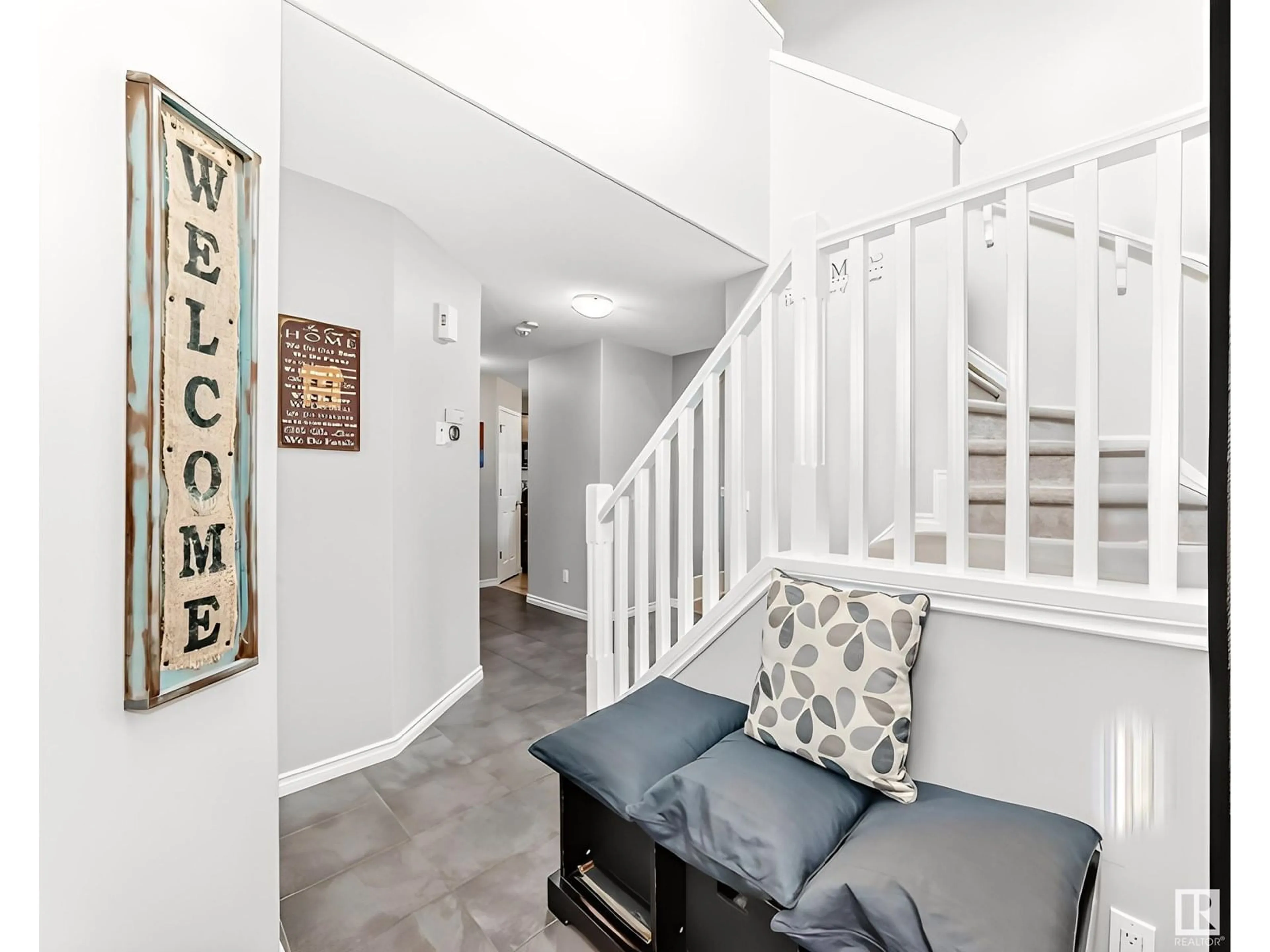 Indoor entryway for 11832 168 AV, Edmonton Alberta T5X6K4