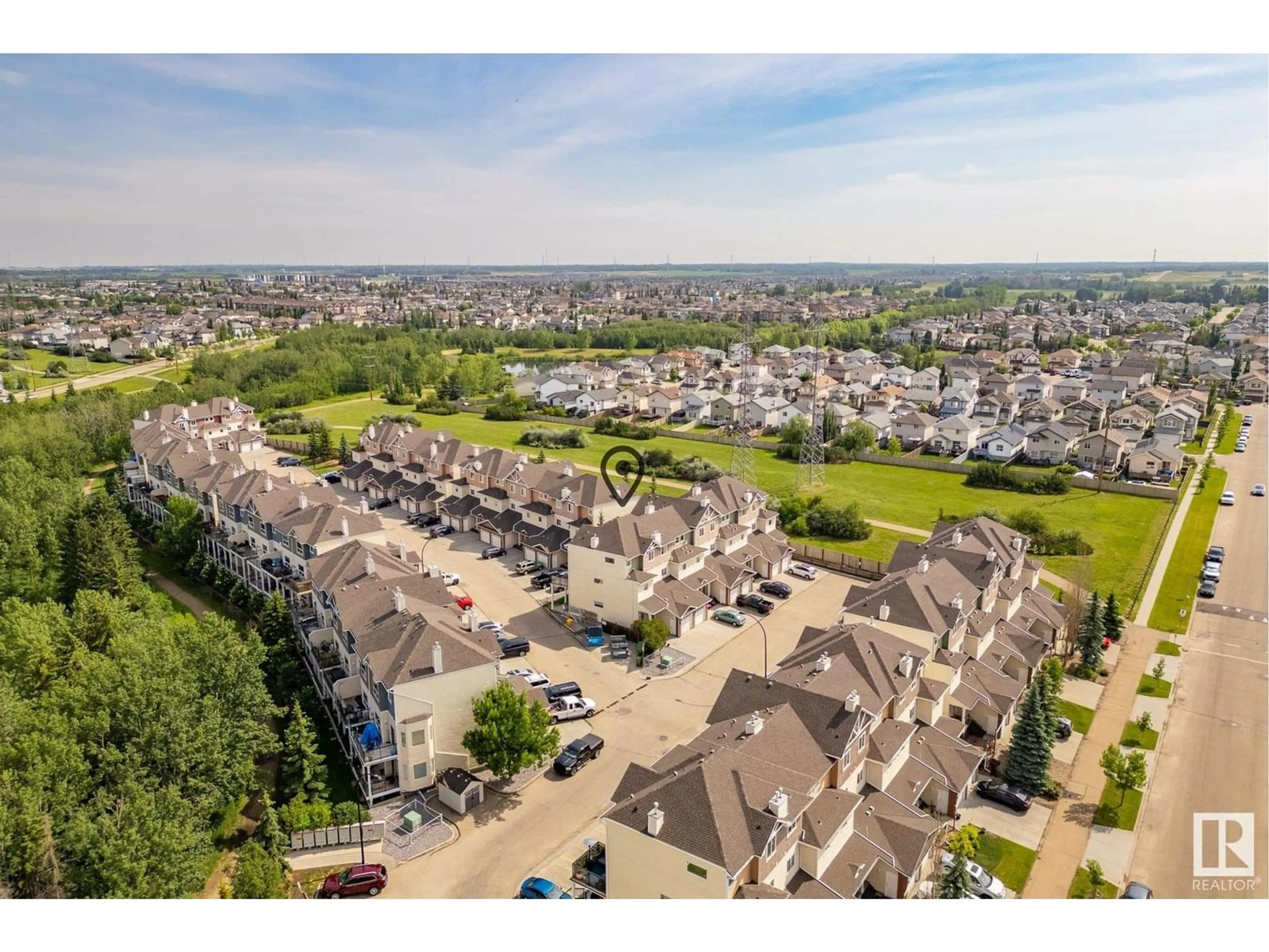 A pic from outside/outdoor area/front of a property/back of a property/a pic from drone, unknown for 35 - 3010 33 AV, Edmonton Alberta T6T0C3