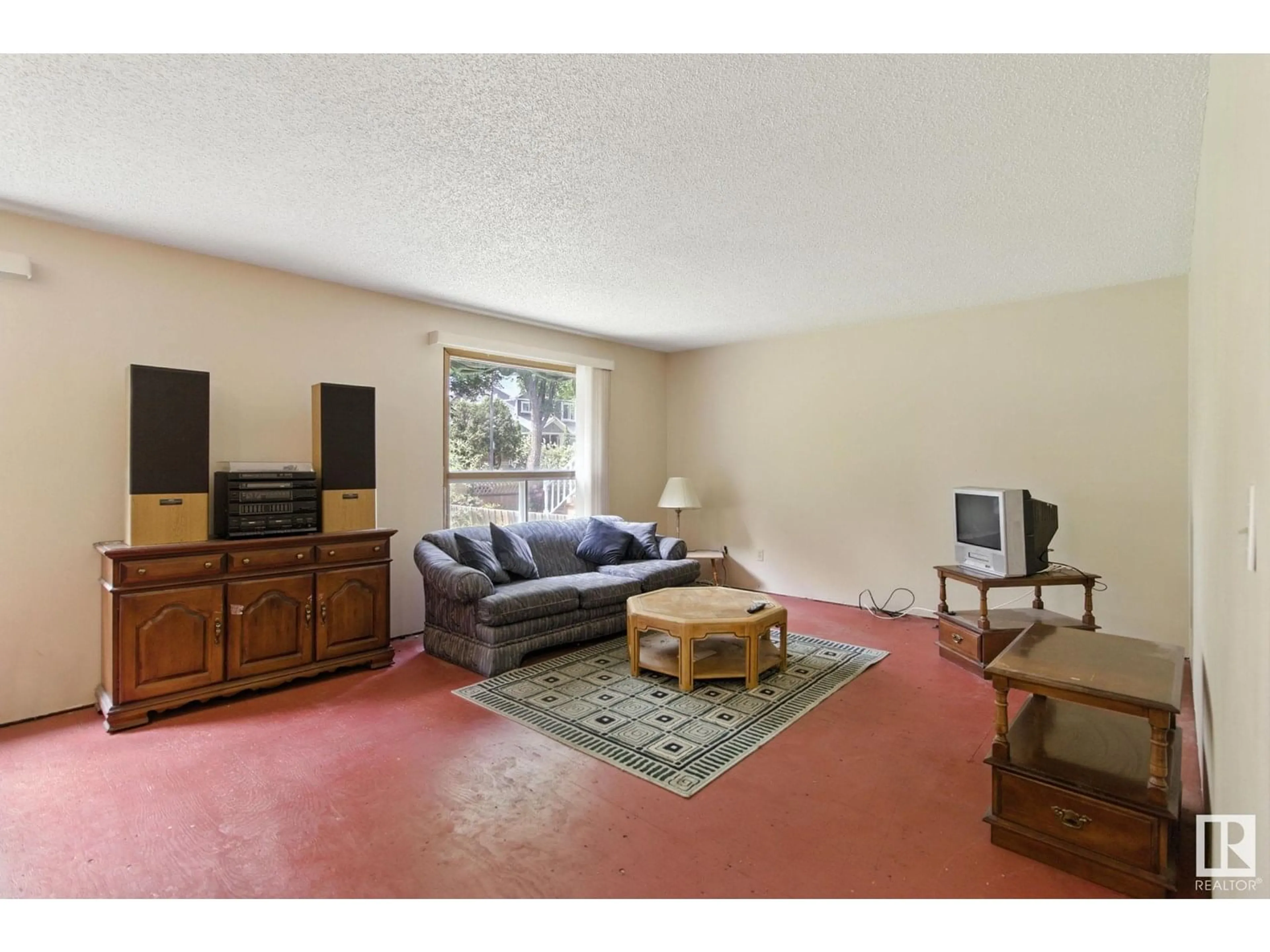 Living room with furniture, unknown for NW - 11313 87 ST, Edmonton Alberta T5V3L8