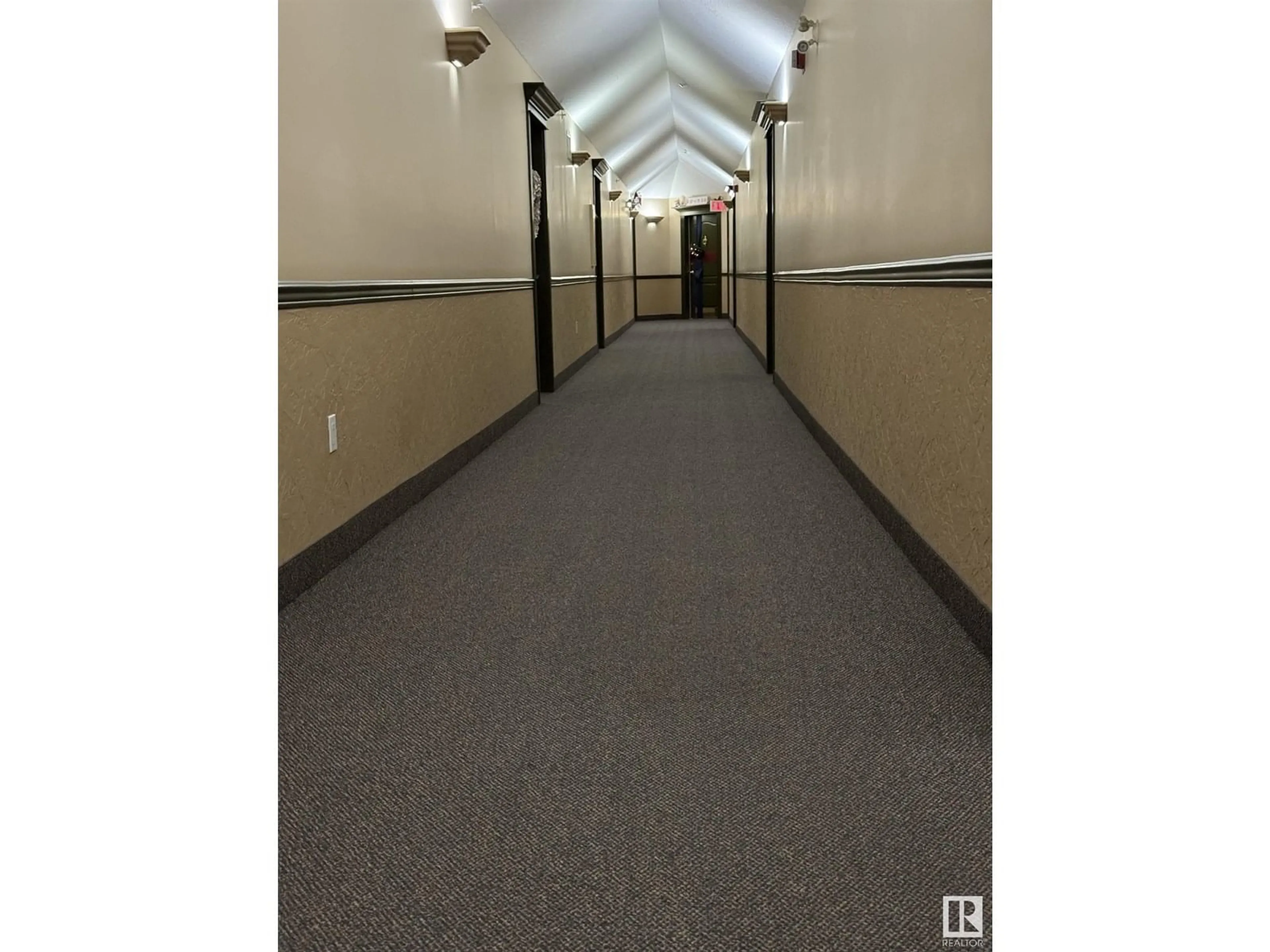 Indoor foyer for #204 - 6623 172 ST, Edmonton Alberta T5T6J2