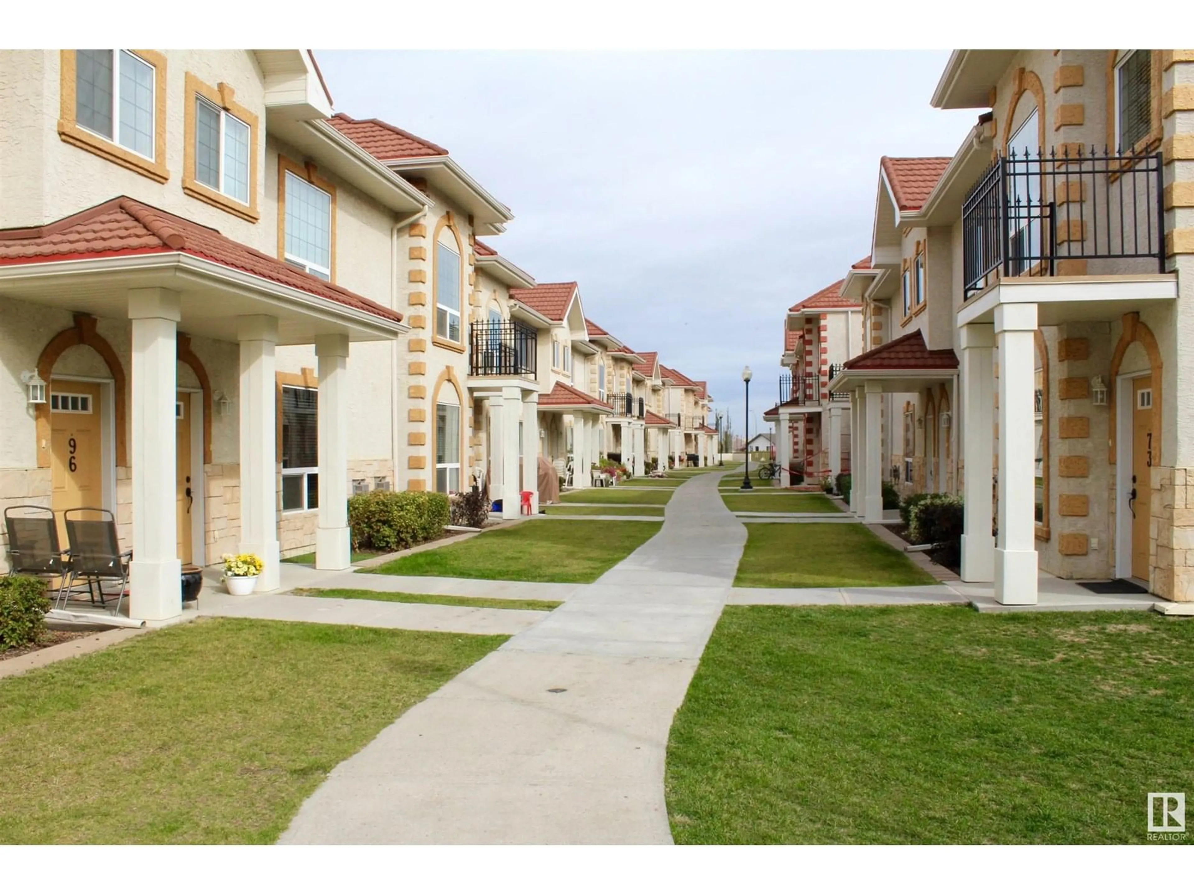 Patio, street for #100 - 13825 155 AV, Edmonton Alberta T6V0B8