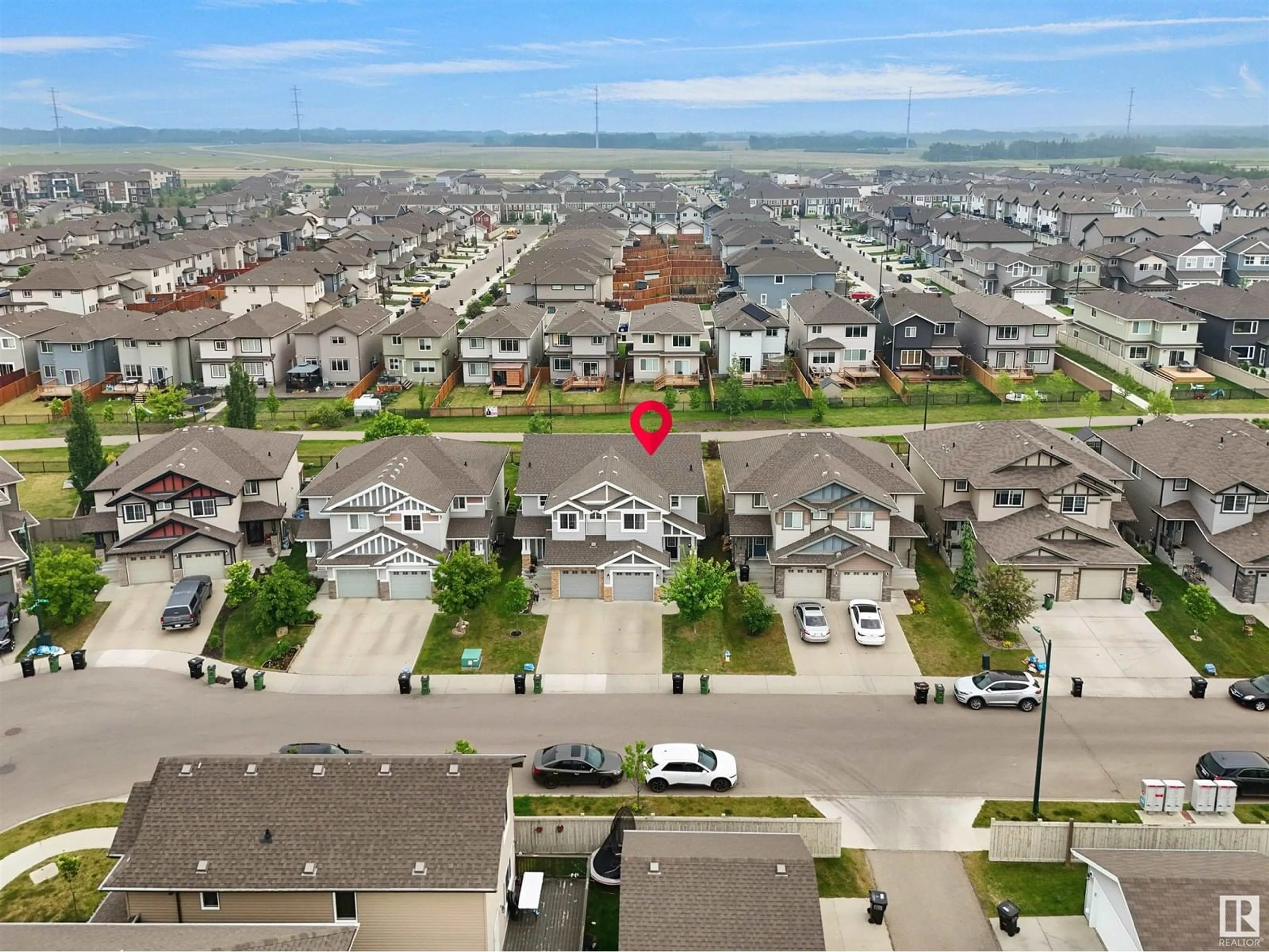 A pic from outside/outdoor area/front of a property/back of a property/a pic from drone, street for 4015 6 ST, Edmonton Alberta T6T0T5