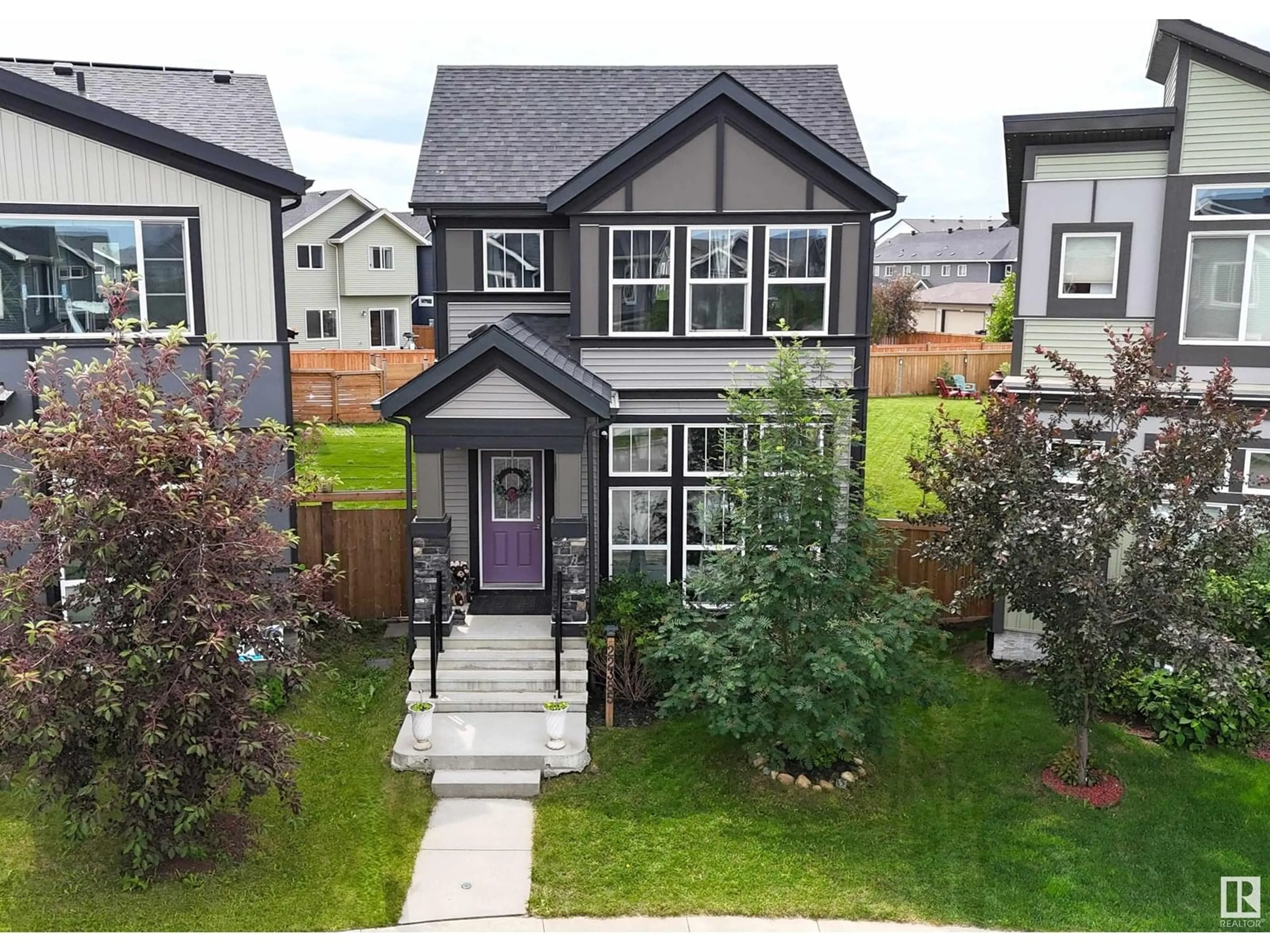 A pic from outside/outdoor area/front of a property/back of a property/a pic from drone, street for 22385 93A AV, Edmonton Alberta T5T7K3
