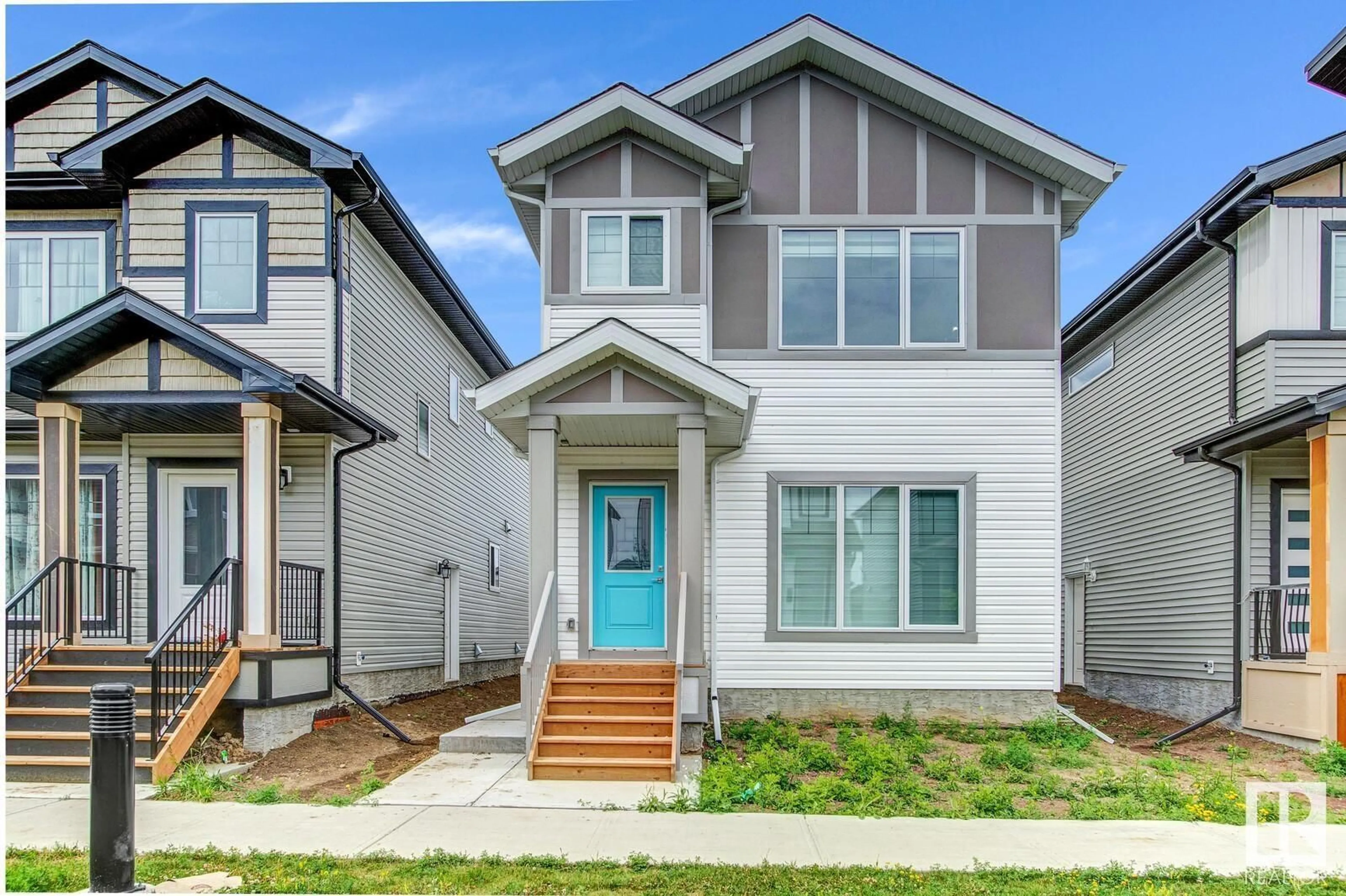Home with vinyl exterior material, street for NW - 1727 26A ST, Edmonton Alberta T6T2H9