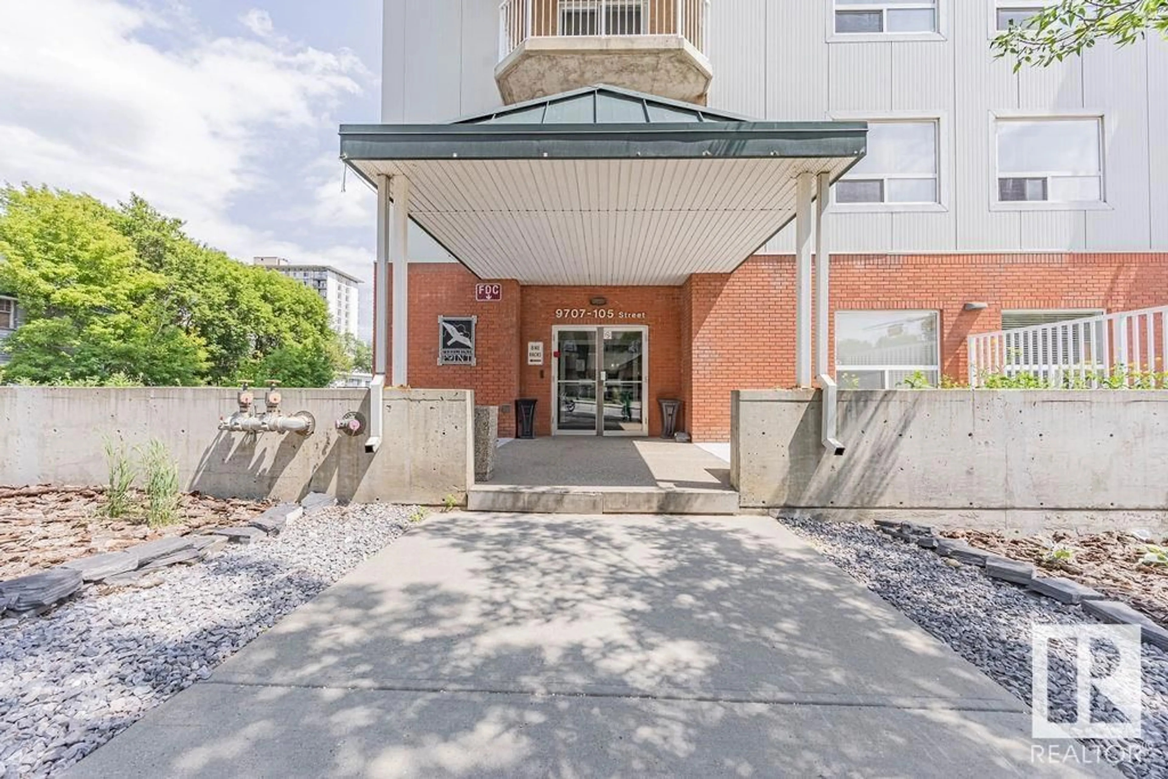 Unknown for 801 - 9707 105 ST NW, Edmonton Alberta T5K2Y4
