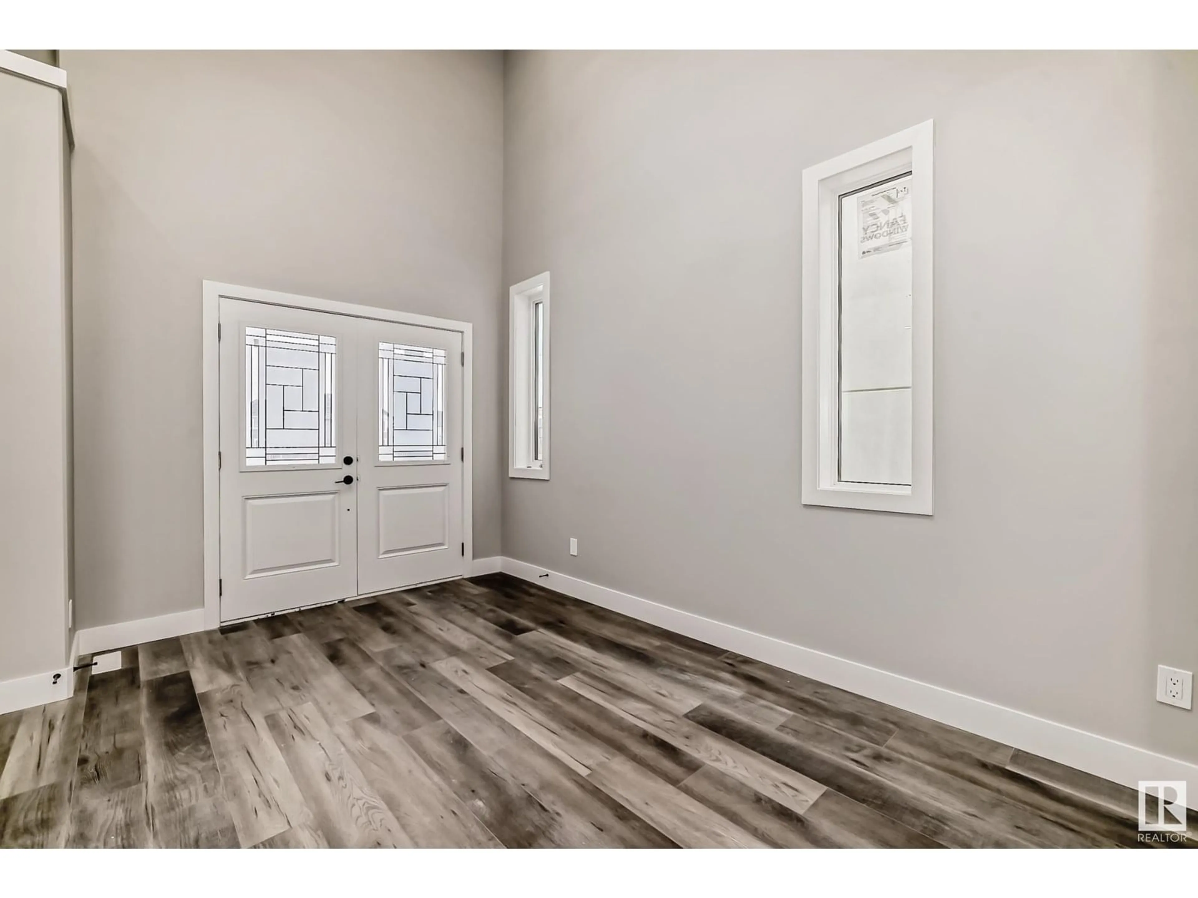 Indoor entryway for 128 EDGEWATER CI, Leduc Alberta T9E1K5