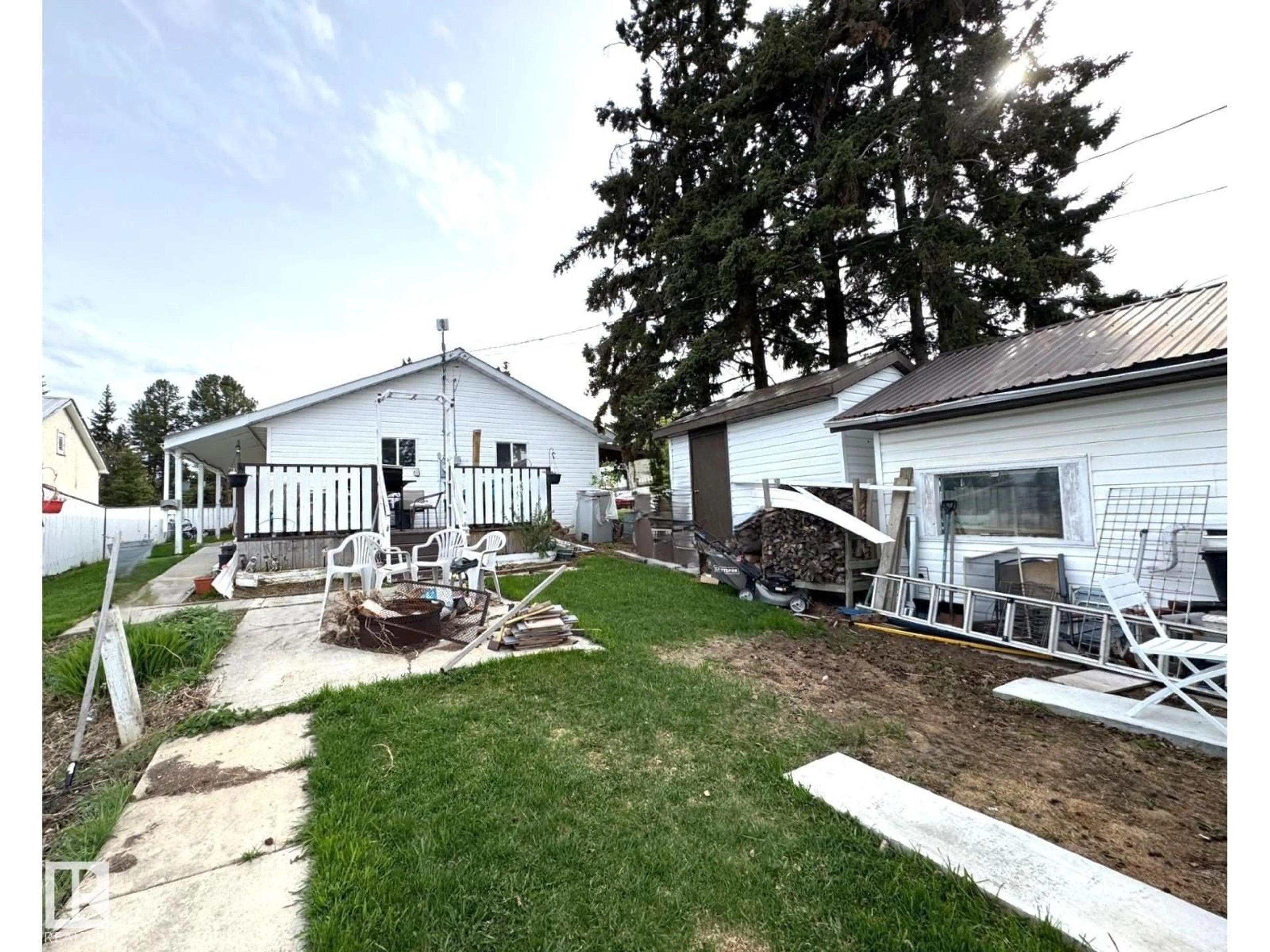 Unknown for 5012 48 AV, Evansburg Alberta T0E0T0