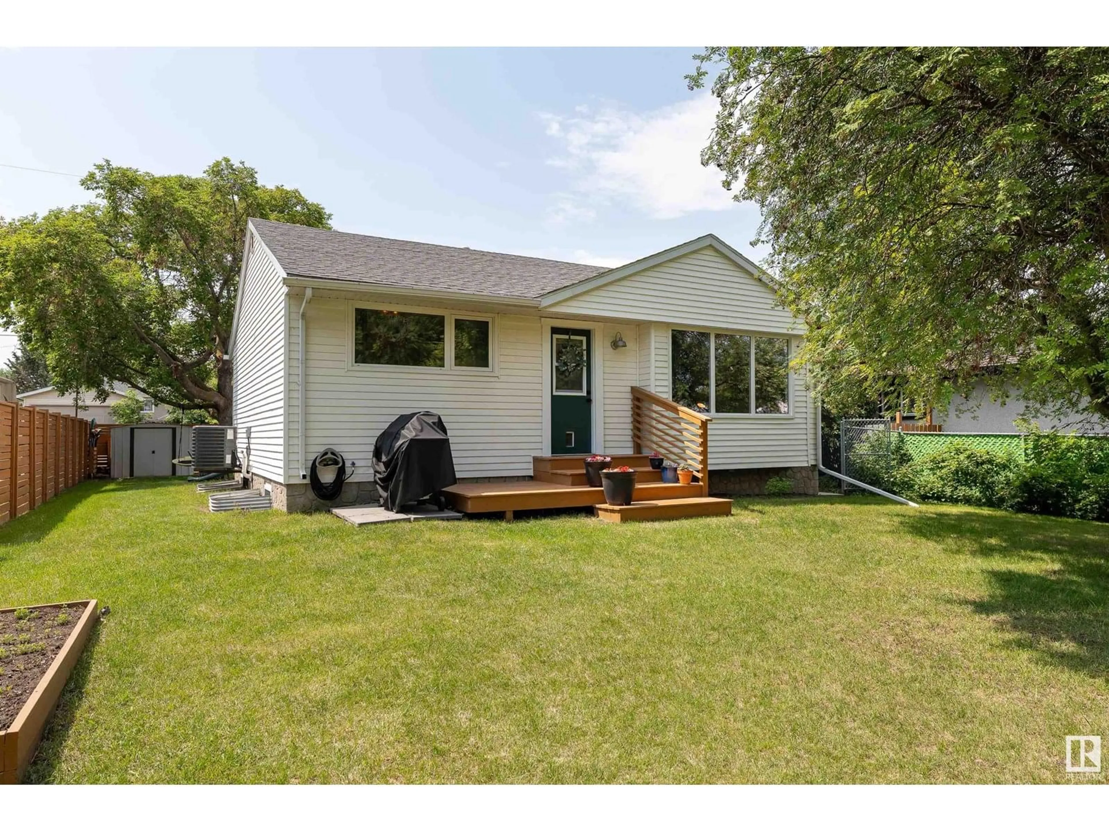 Unknown for 26 ELIZABETH, Fort Saskatchewan Alberta T8L2M4