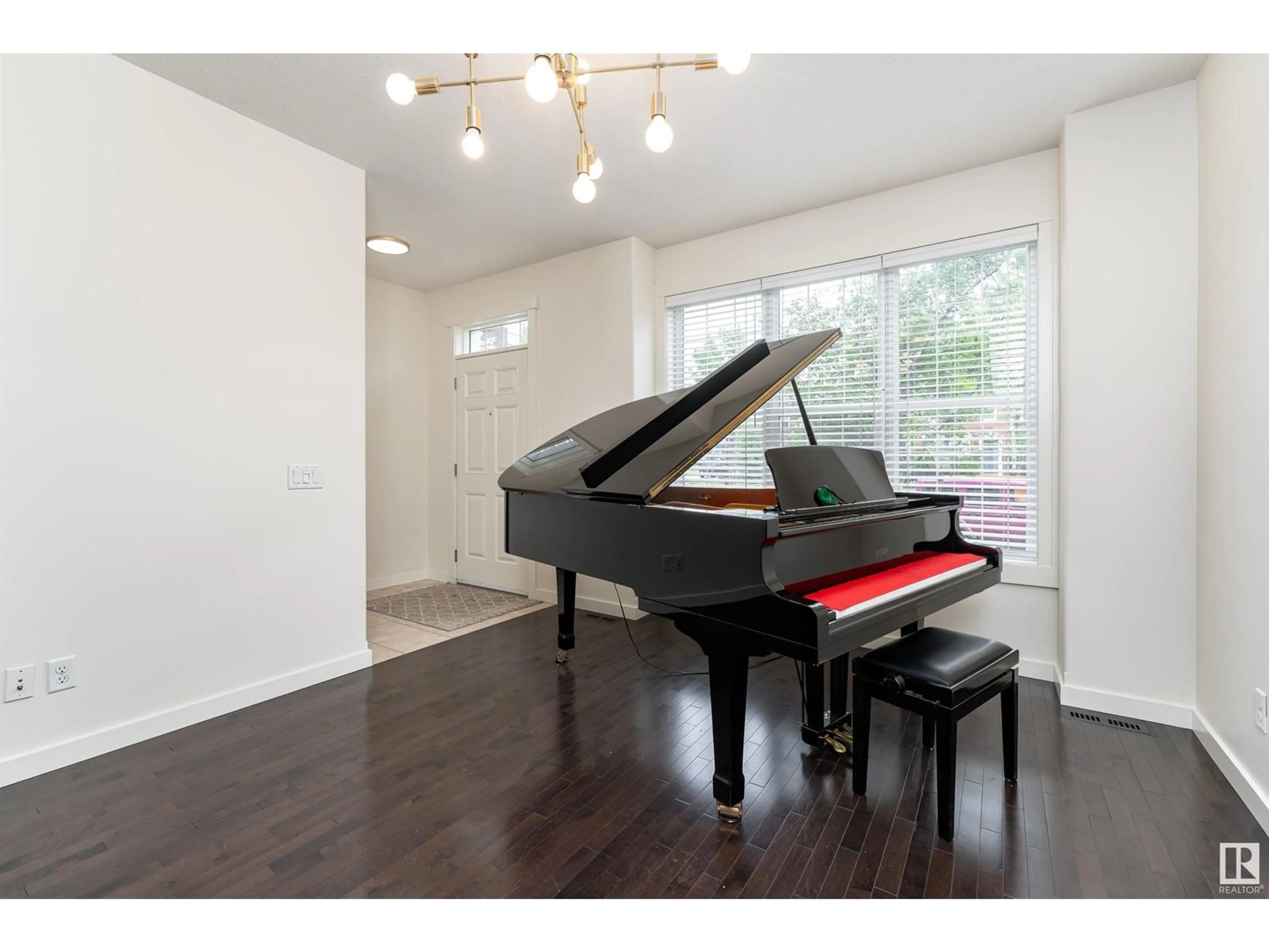 A pic of a room for 1060 GAULT BV, Edmonton Alberta T5E6N7