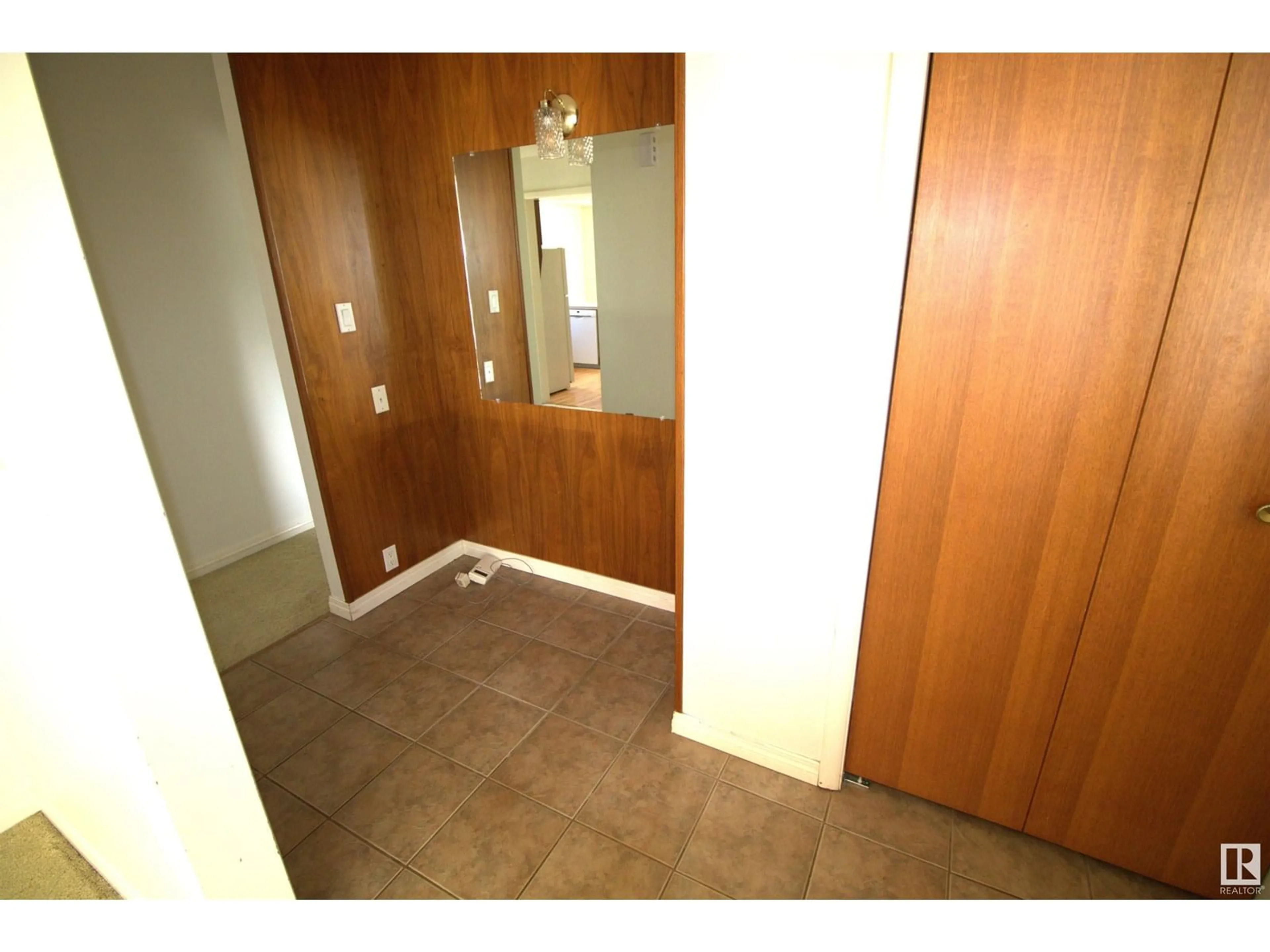 Unknown for NW - 12411 89 ST, Edmonton Alberta T5B3X1