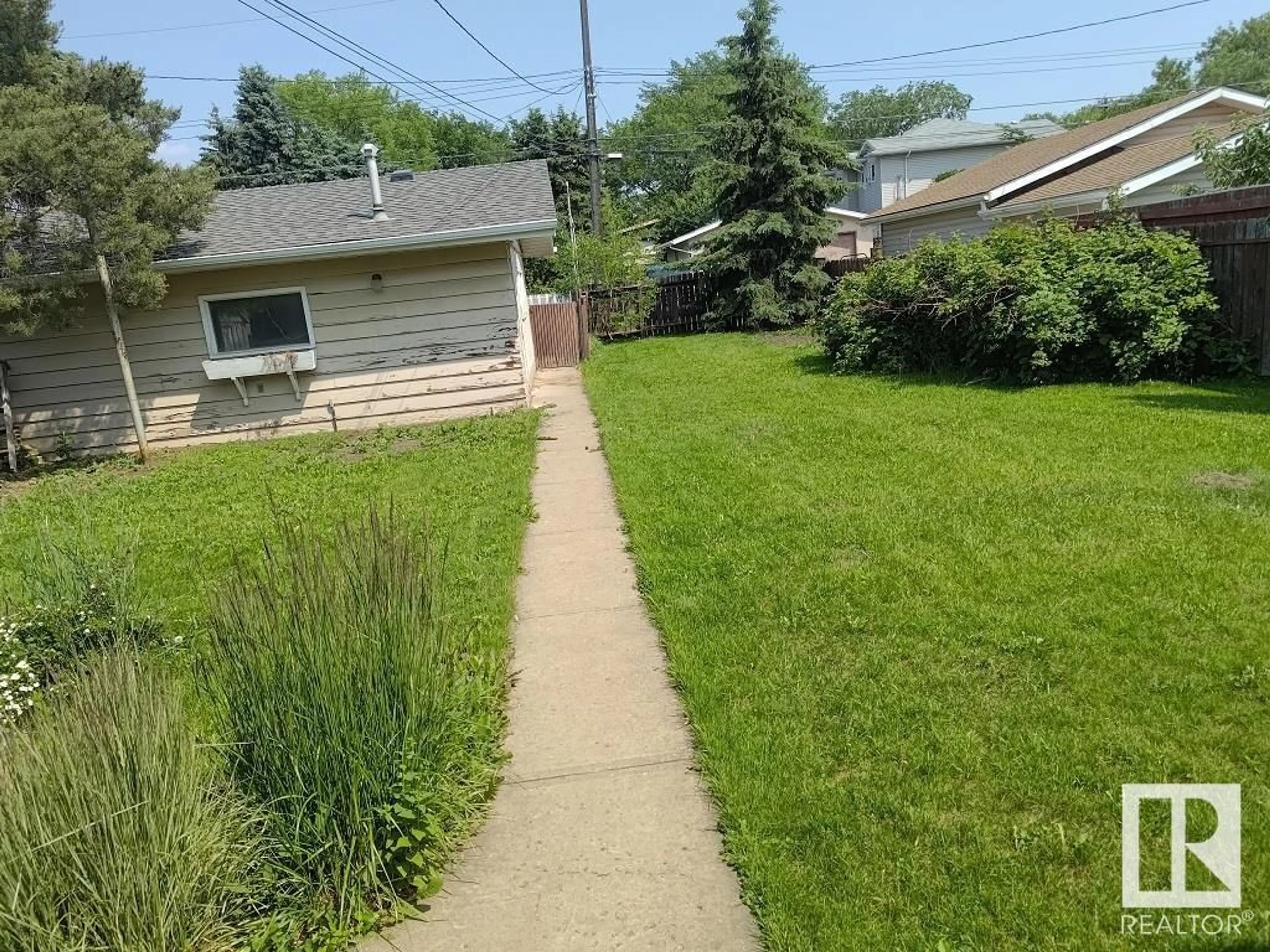 Unknown for NW - 12411 89 ST, Edmonton Alberta T5B3X1