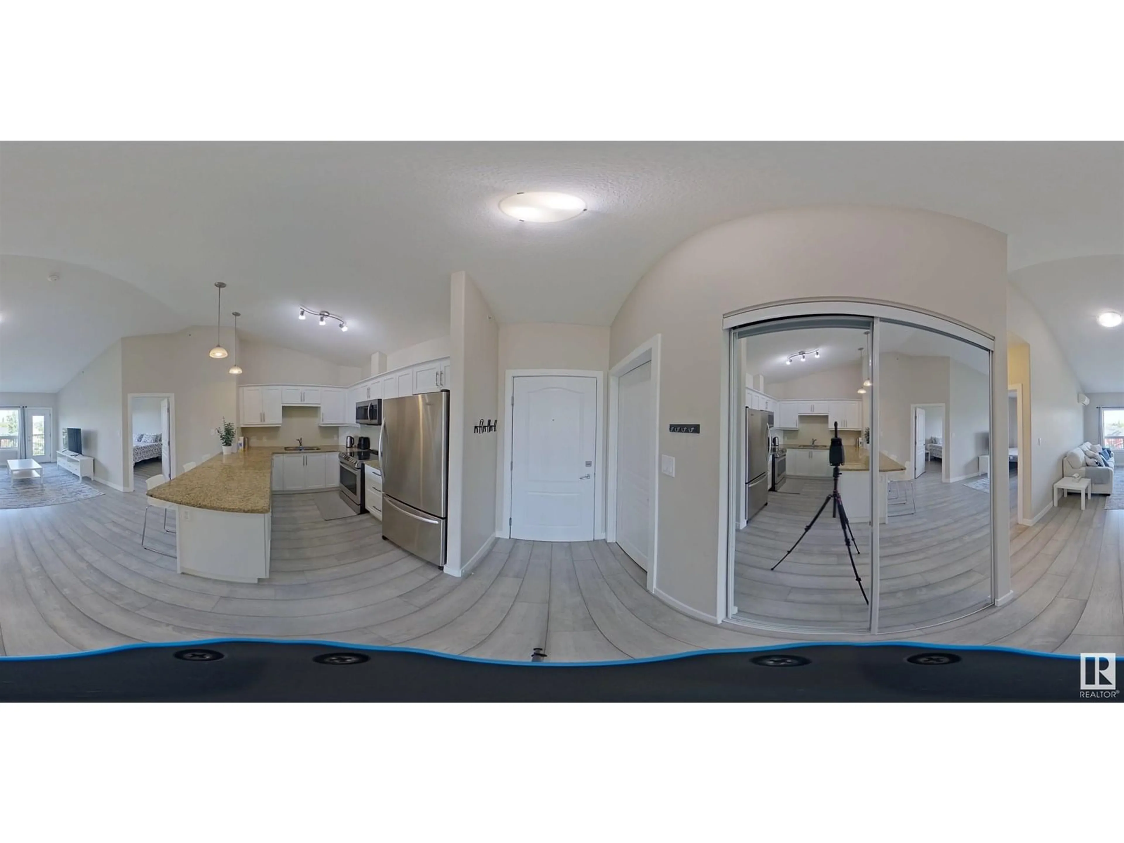 Indoor foyer for 3305 - 7347 SOUTH TERWILLEGAR DR, Edmonton Alberta T6R0M3