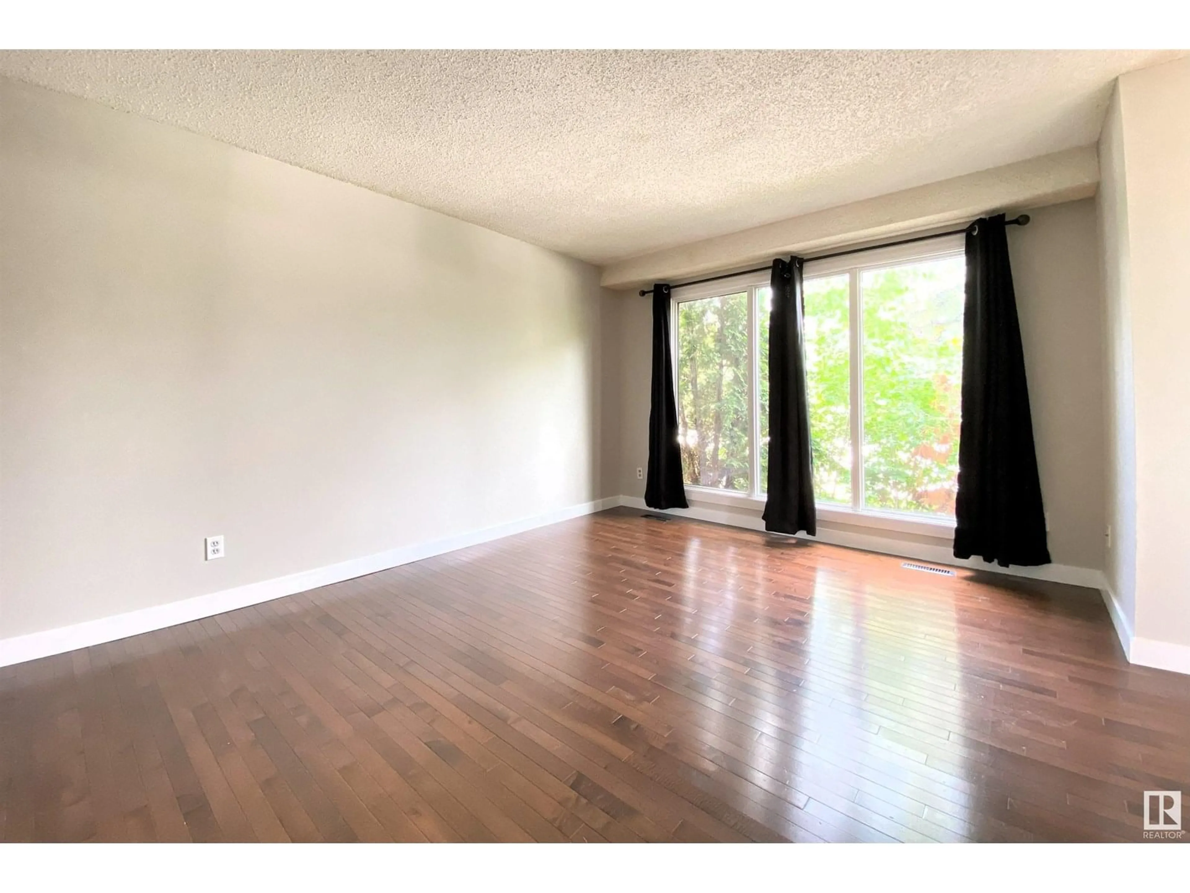 A pic of a room for 191D HOMESTEAD CR, Edmonton Alberta T5A2Y2
