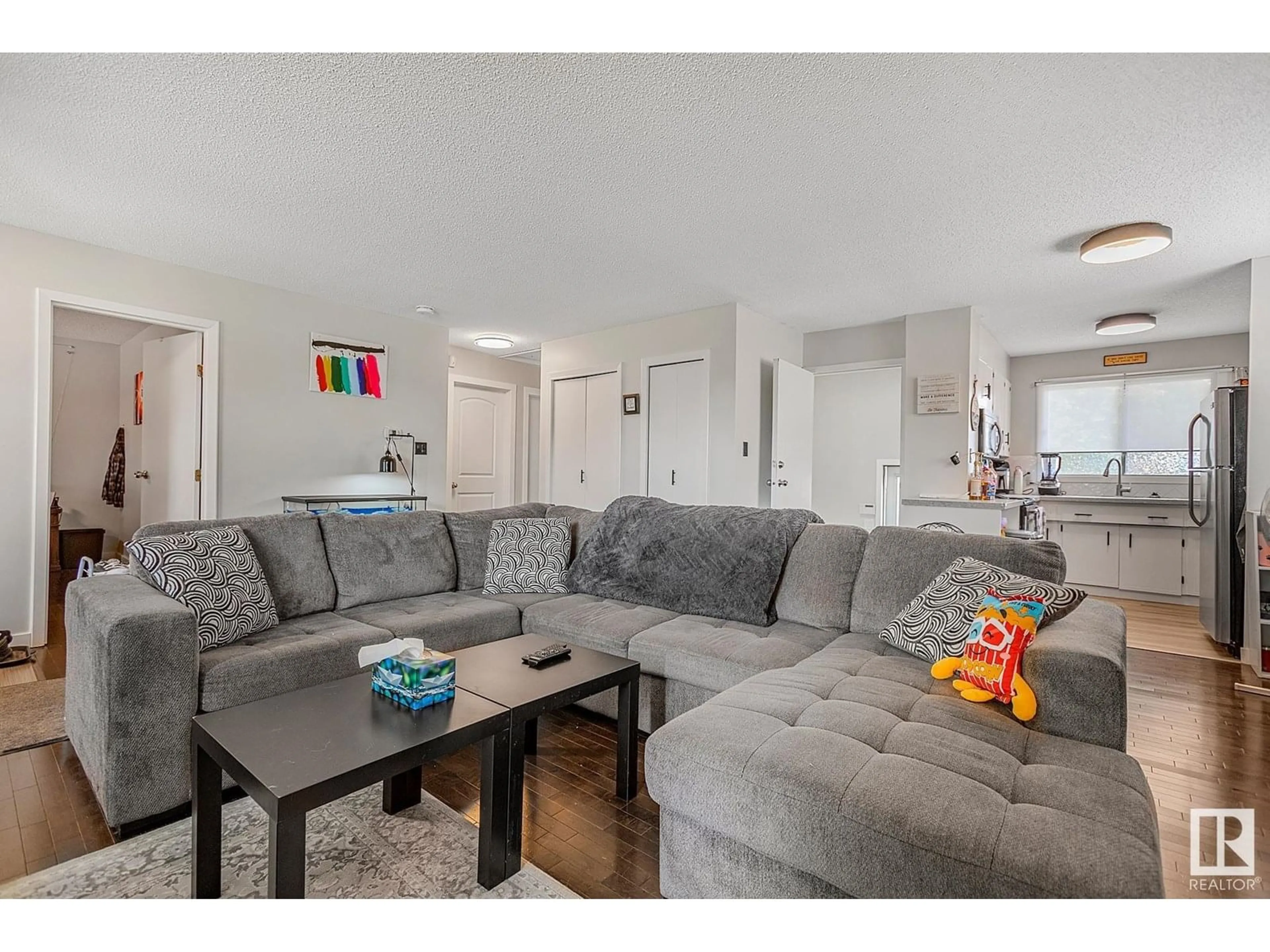 Living room with furniture, unknown for NW - 512 KNOTTWOOD W, Edmonton Alberta T6K1W8