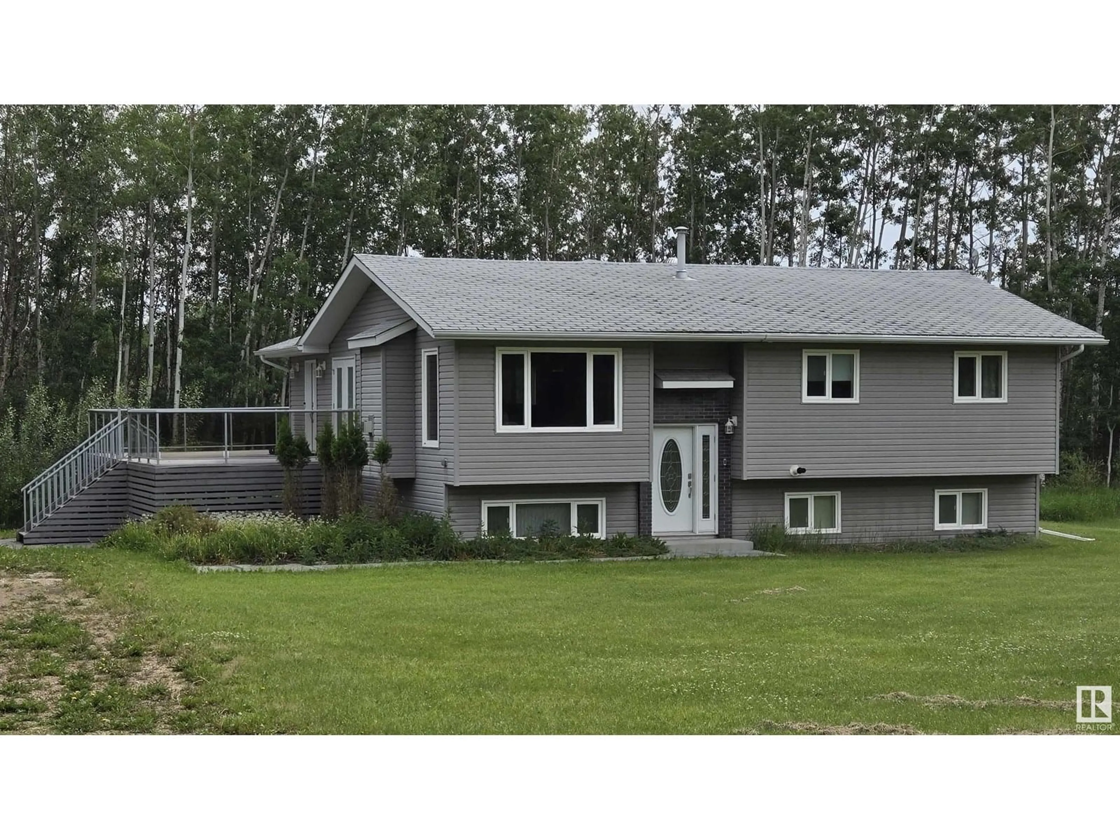 Home with vinyl exterior material, unknown for 13 - 52306 RGE ROAD 212, Rural Strathcona County Alberta T8G1C1