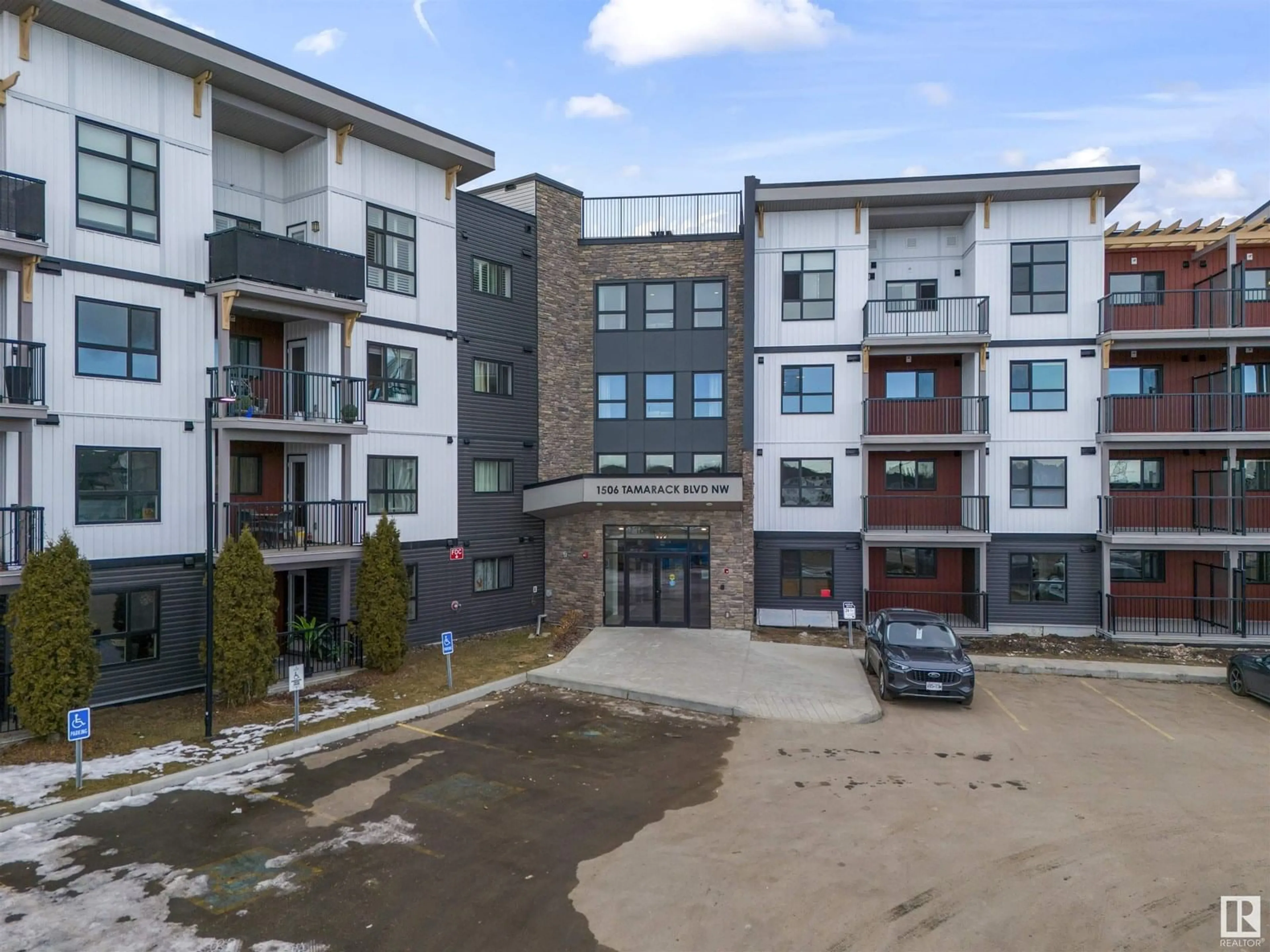 A pic from outside/outdoor area/front of a property/back of a property/a pic from drone, building for 310 - 1506 TAMARACK BV, Edmonton Alberta T6T2J5