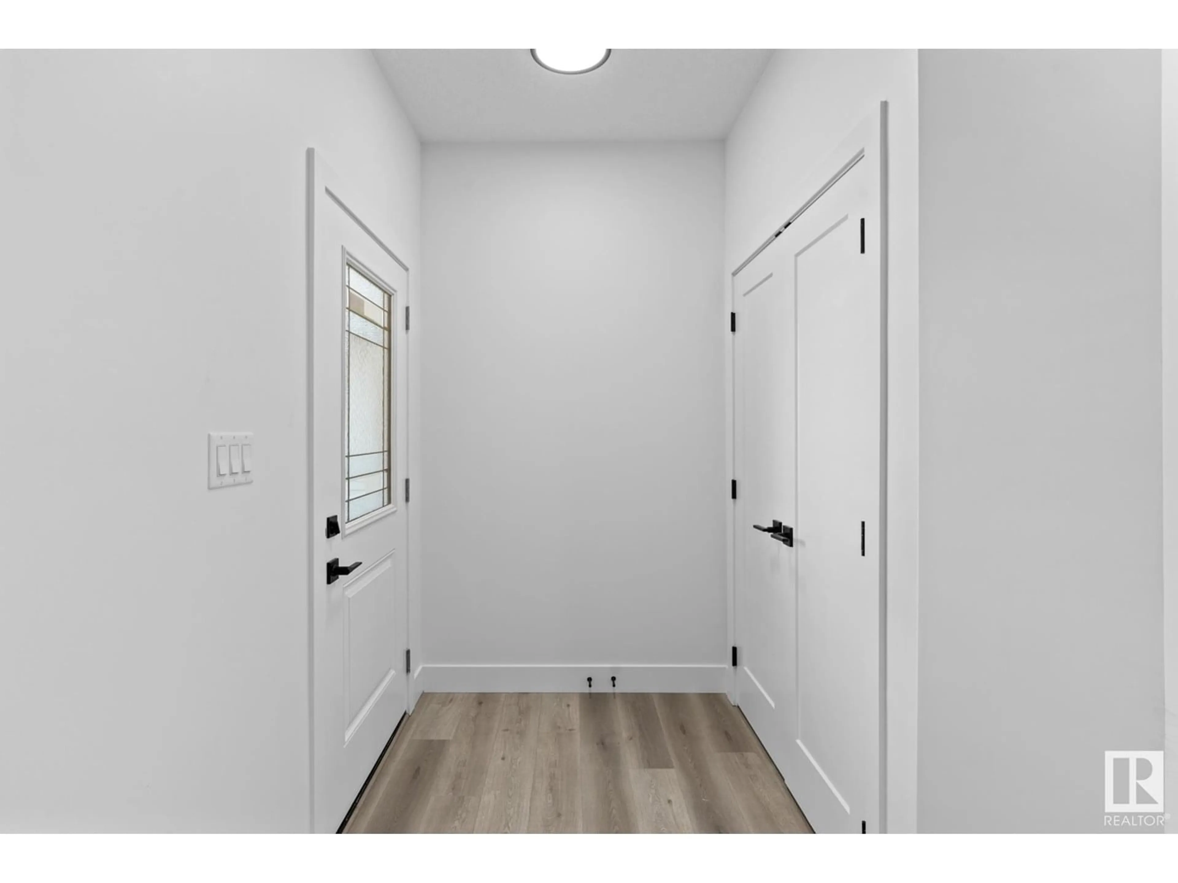Indoor entryway for 120 SPRING LI, Spruce Grove Alberta T7X2X7