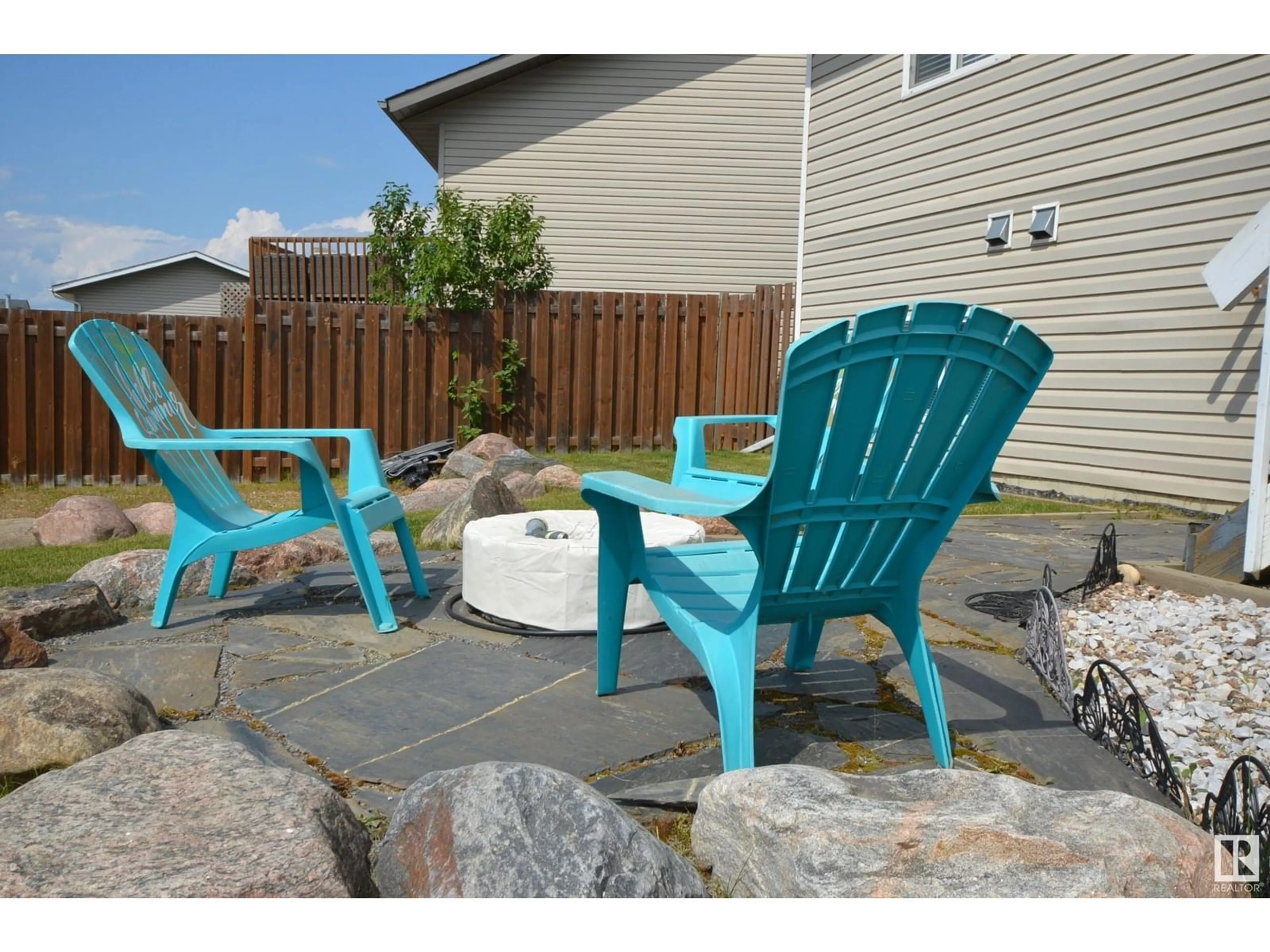 Patio, unknown for 4716 39 ST, Bonnyville Town Alberta T9N0A3