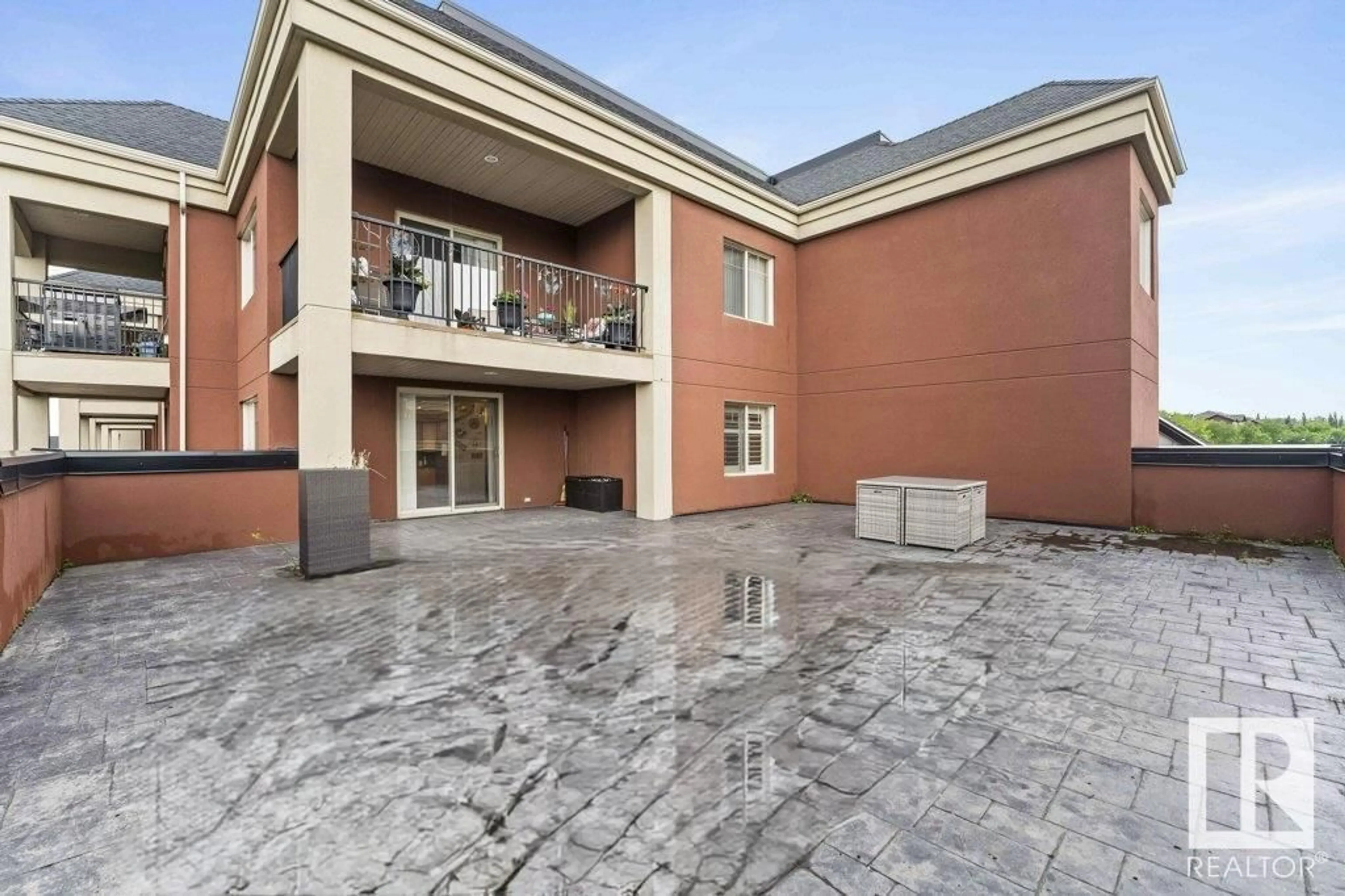 Patio, street for 317 - 501 PALISADES WY, Sherwood Park Alberta T8H0H8