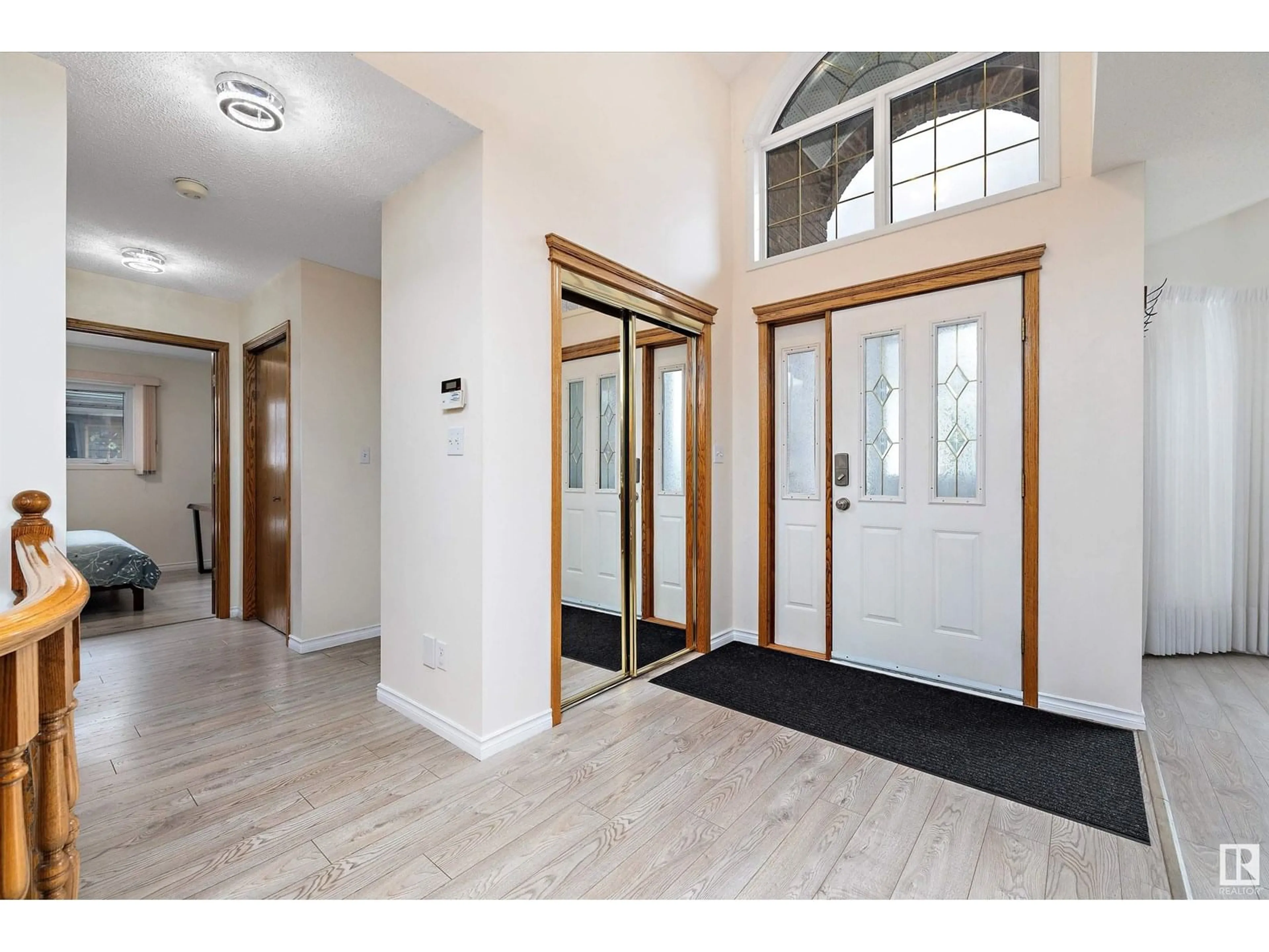 Indoor foyer for NW - 8946 154 ST, Edmonton Alberta T5R1S8