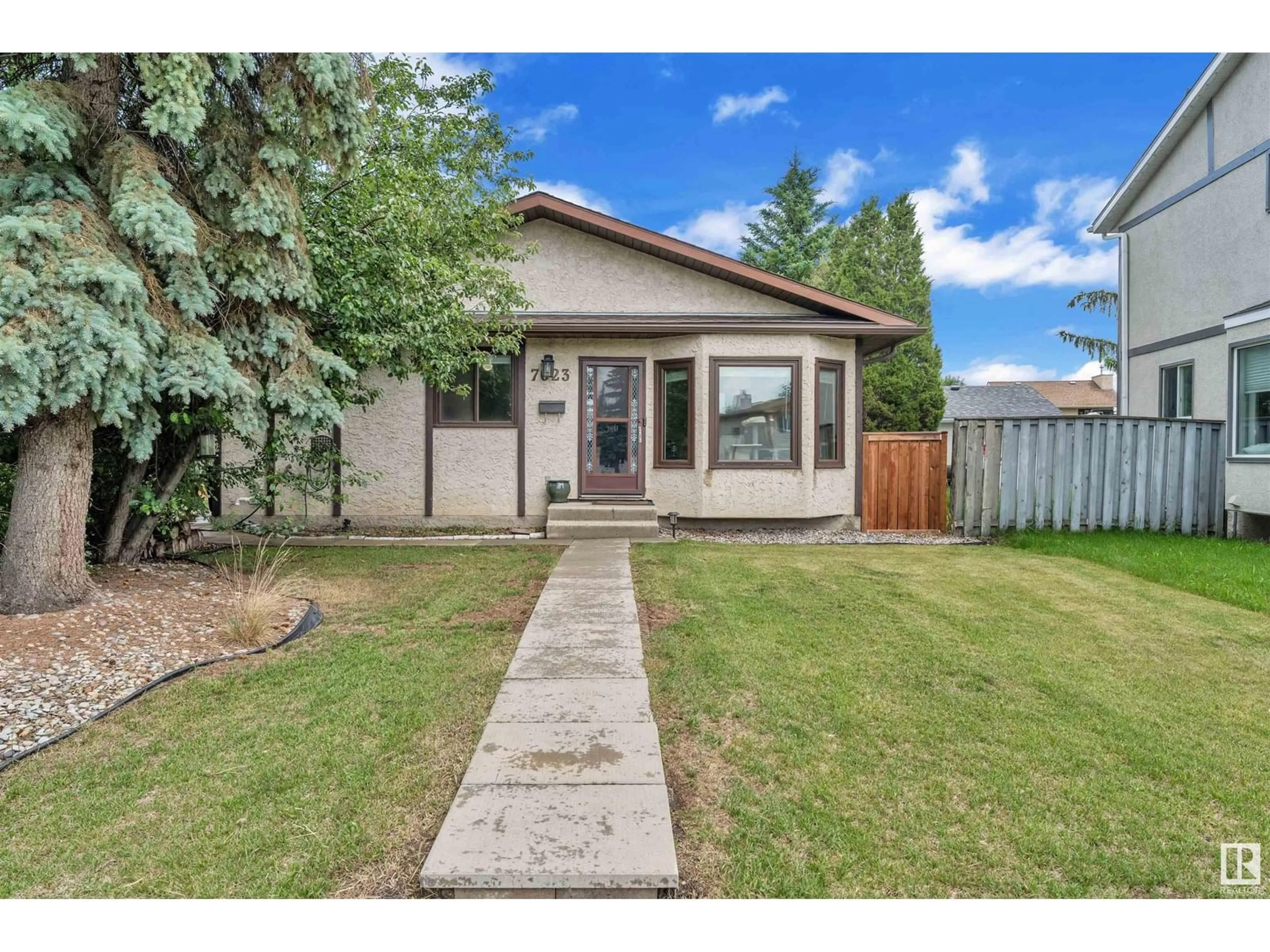 Unknown for NW - 7023 189 ST, Edmonton Alberta T5T5E3