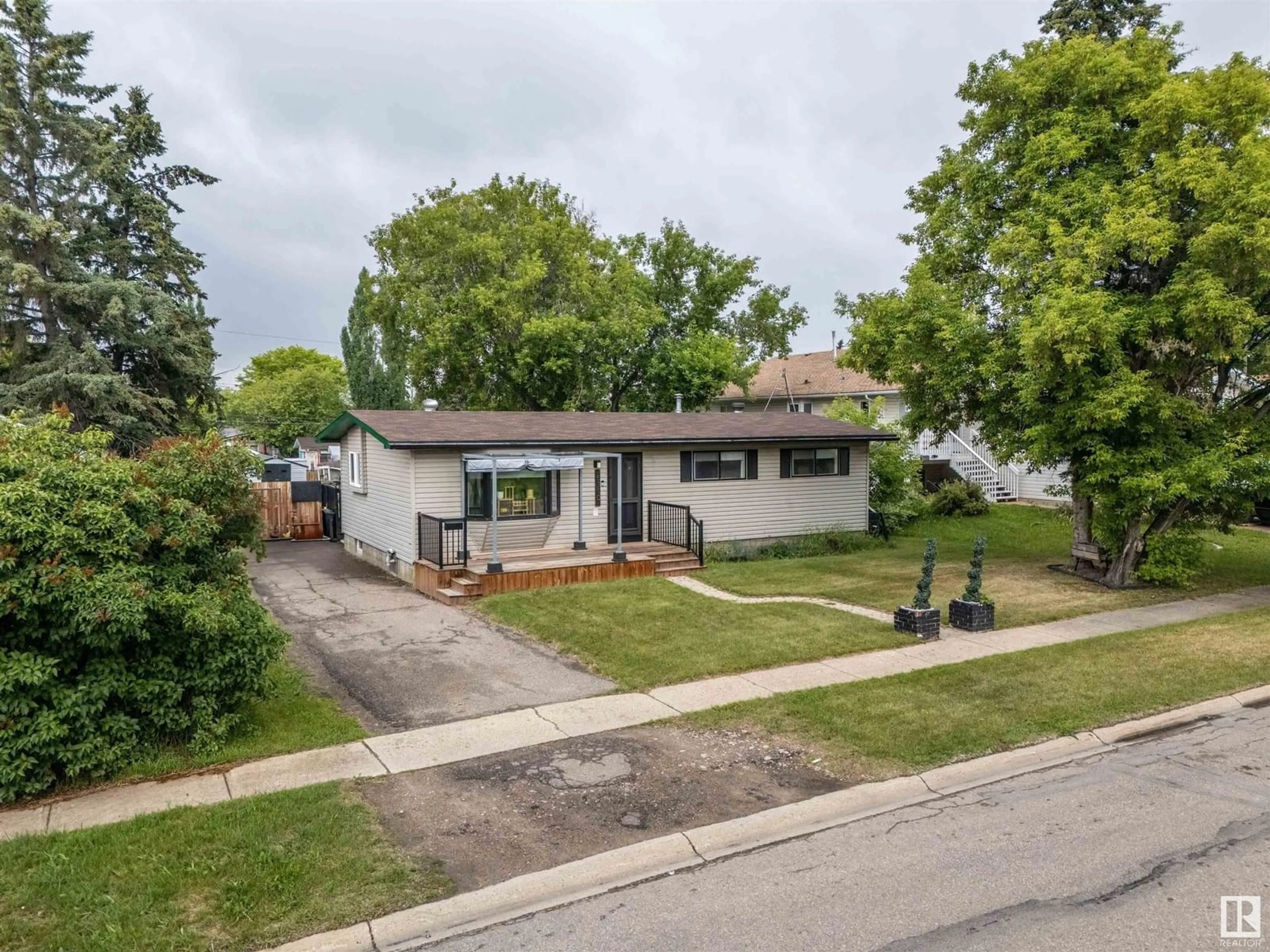 A pic from outside/outdoor area/front of a property/back of a property/a pic from drone, street for 5710 52 AV, Cold Lake Alberta T9M2C4