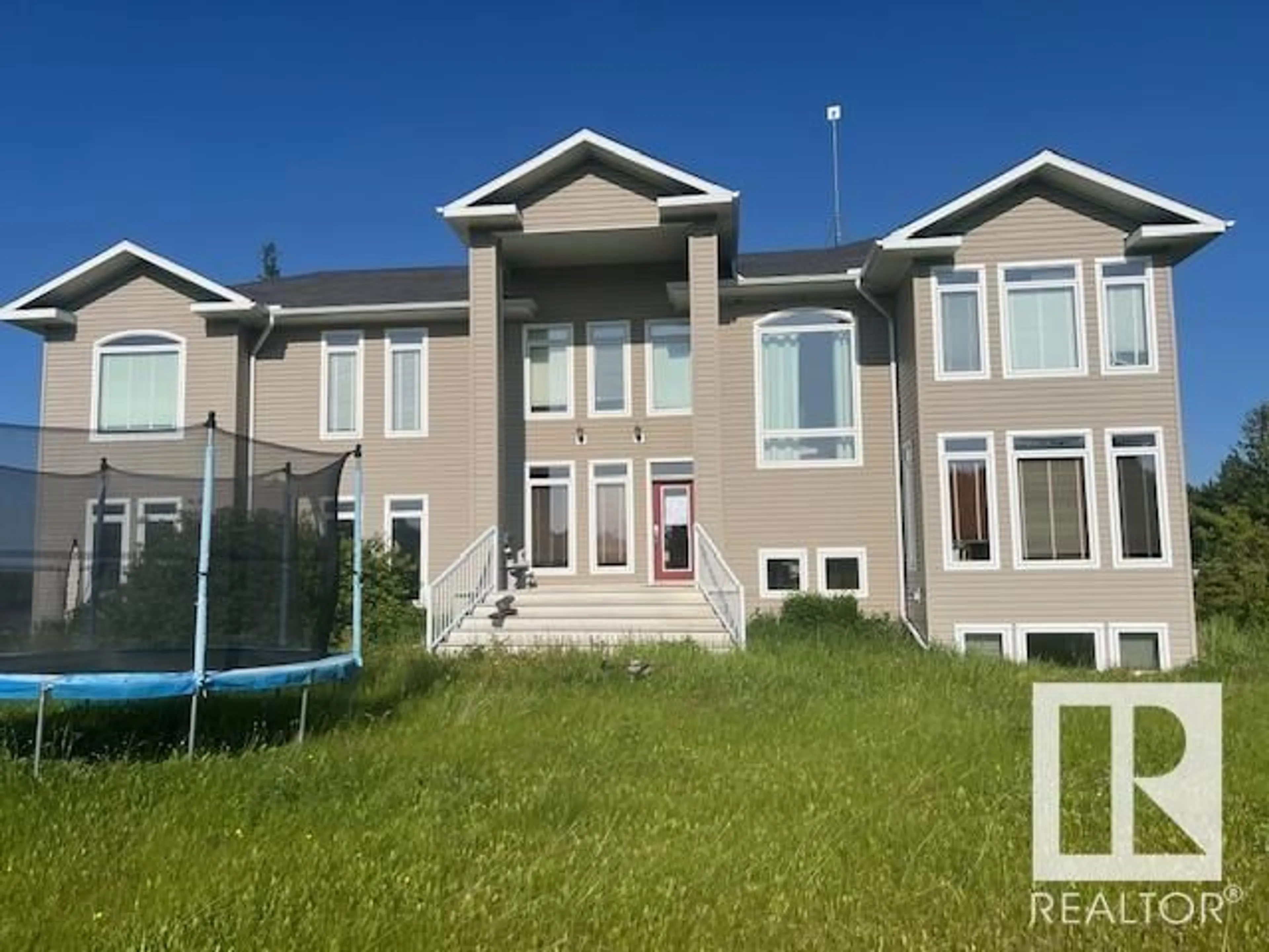 Home with vinyl exterior material, water/lake/river/ocean view for 4 - 4 RANGE ROAD 175, Rural Yellowhead Alberta T7E3L7