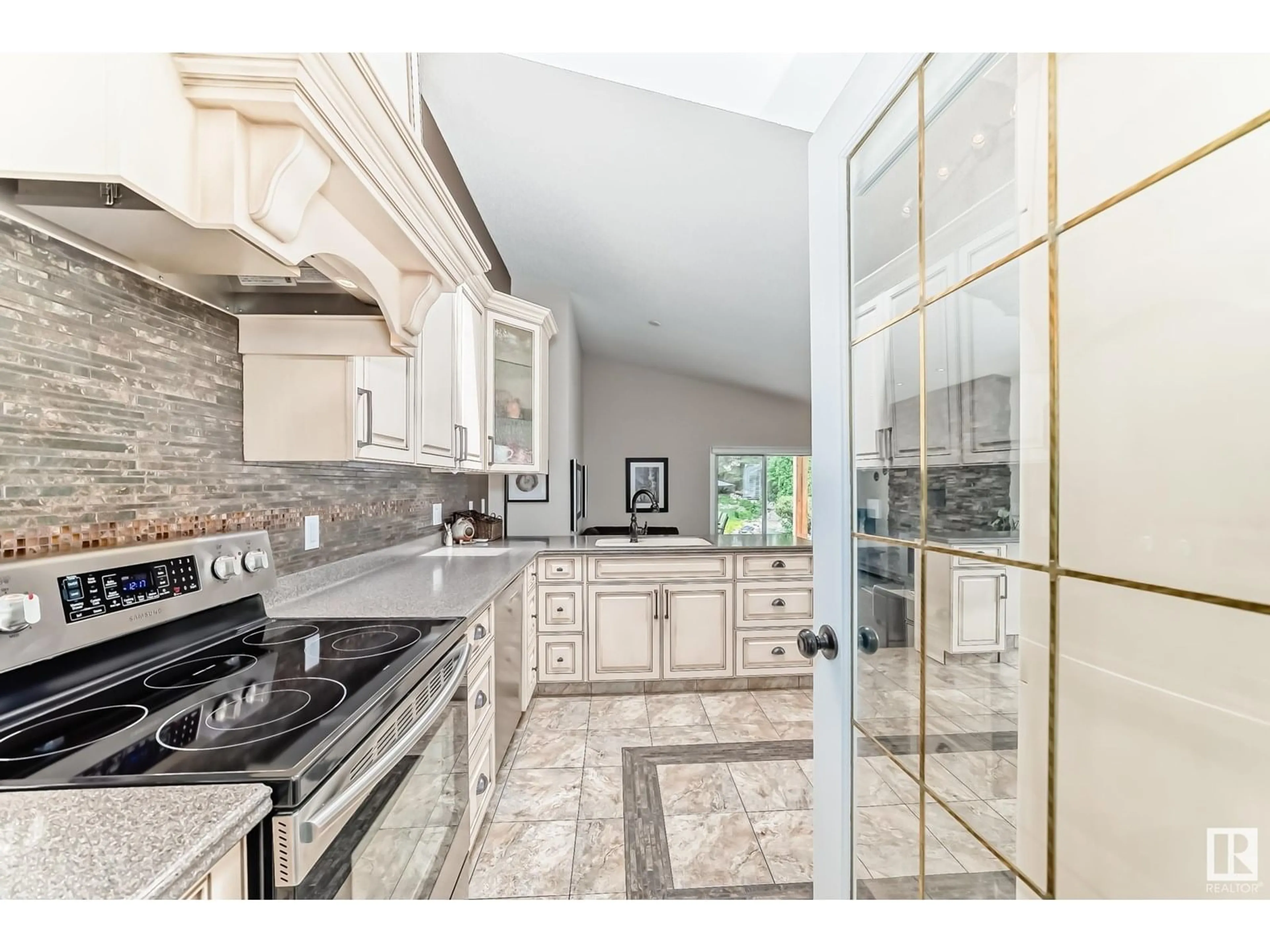 Contemporary kitchen, ceramic/tile floor for NW - 4019 104 ST, Edmonton Alberta T6J6K9
