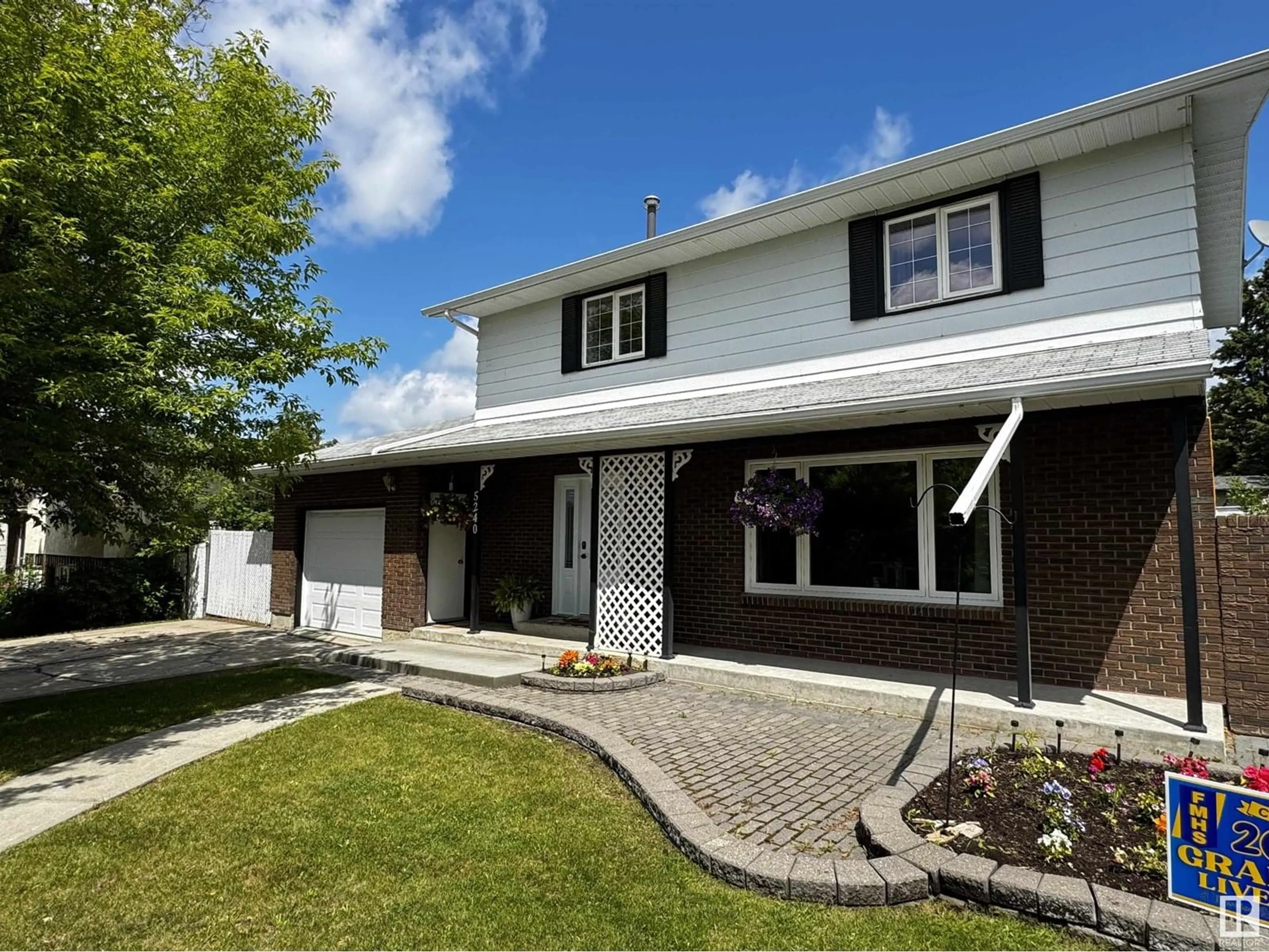 Home with vinyl exterior material, street for 5240 45 AV, Drayton Valley Alberta T7A1K6