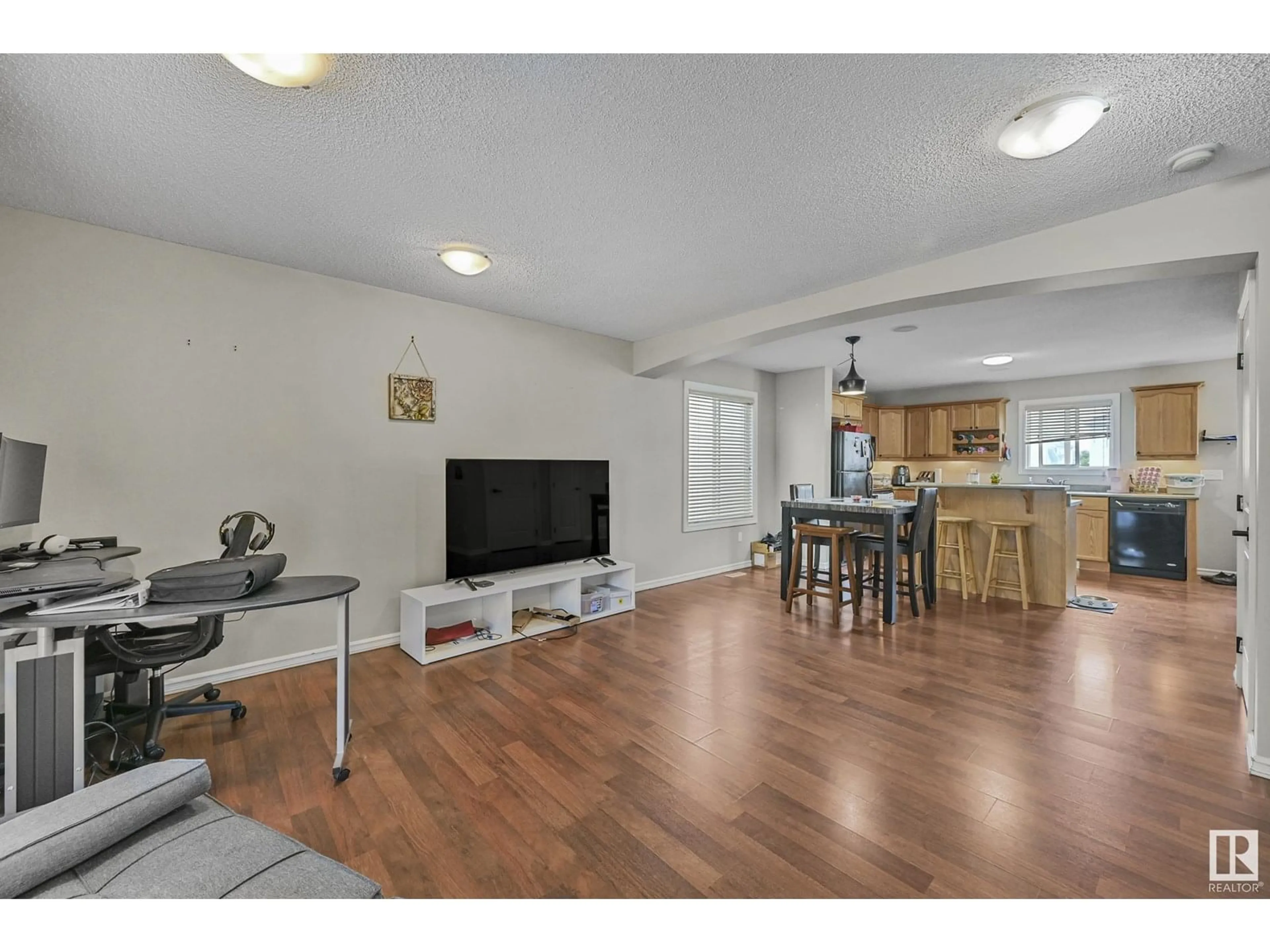 Unknown for 16411 57 ST, Edmonton Alberta T5Y0A2