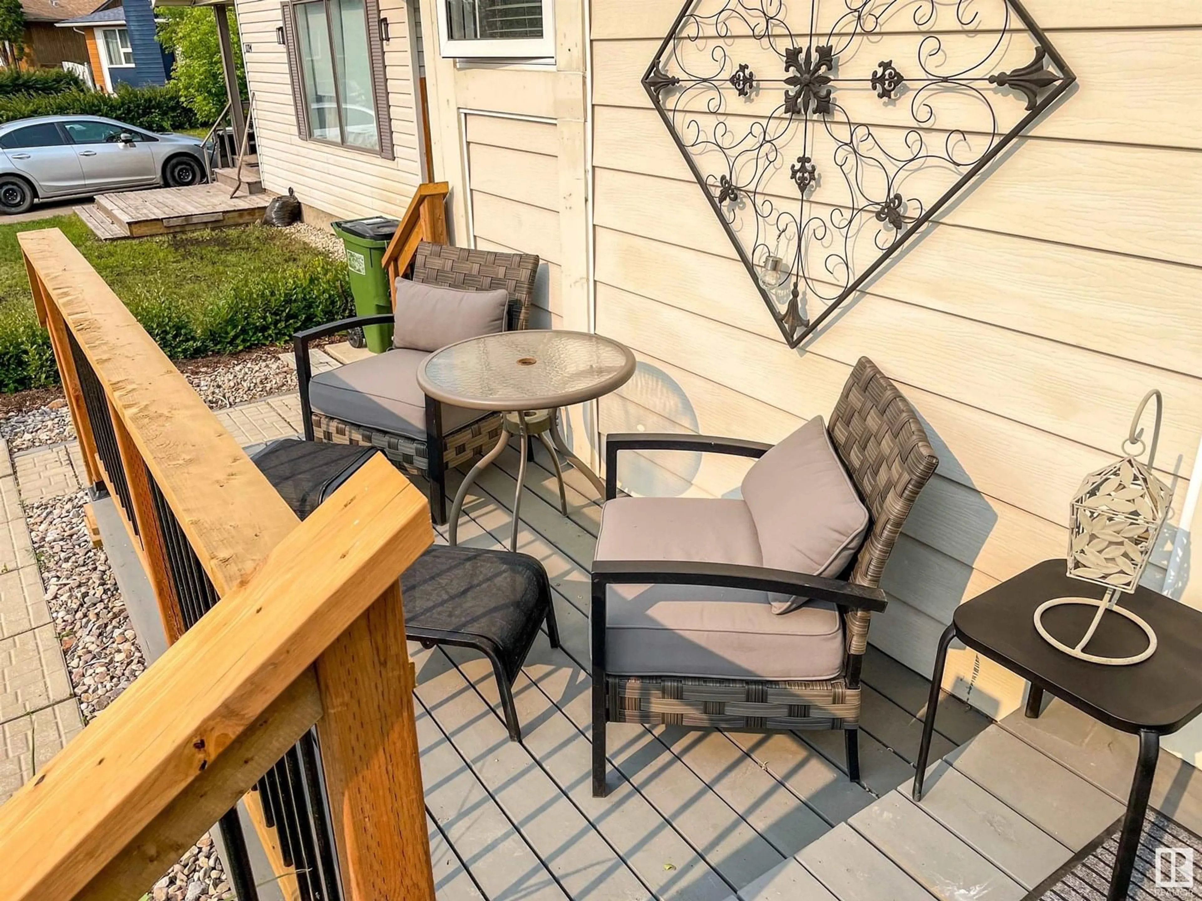 Patio, street for NW - 1228 65 ST, Edmonton Alberta T6L2E7
