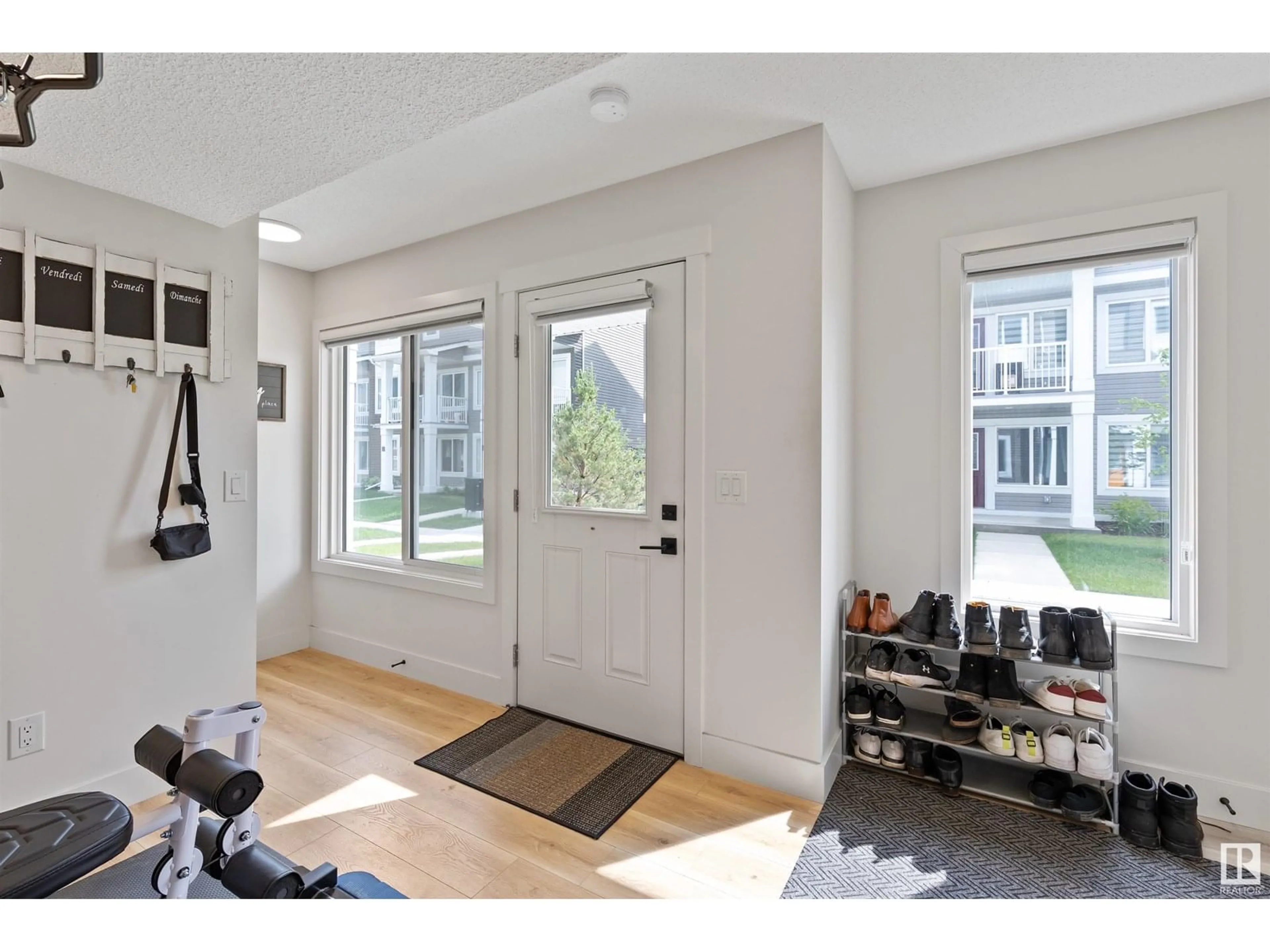 Indoor entryway for #5 - 4137 76 ST, Edmonton Alberta T6K6K8